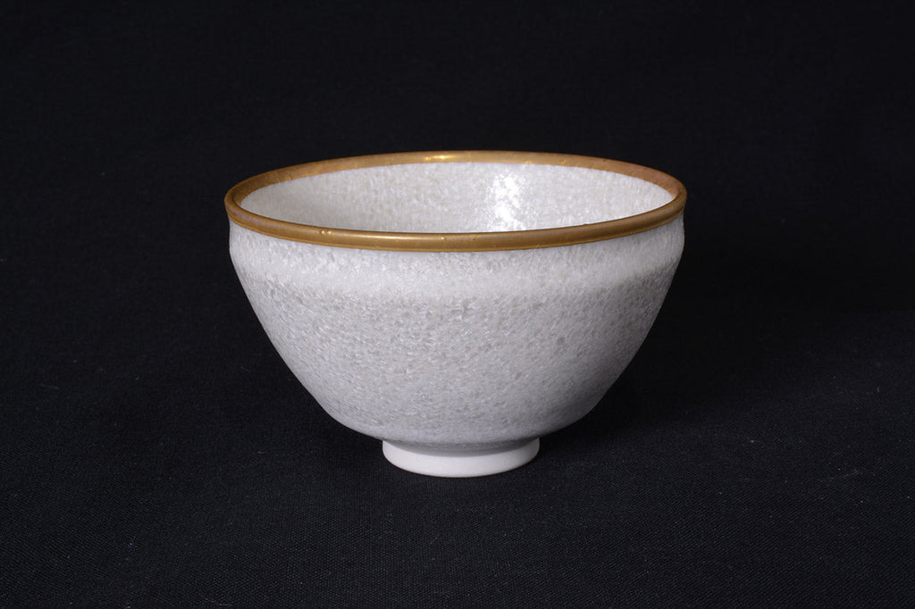 Drinking vessel, Large sake cup, teacup, White Golden rim, Tenmoku shape - Shinemon kiln