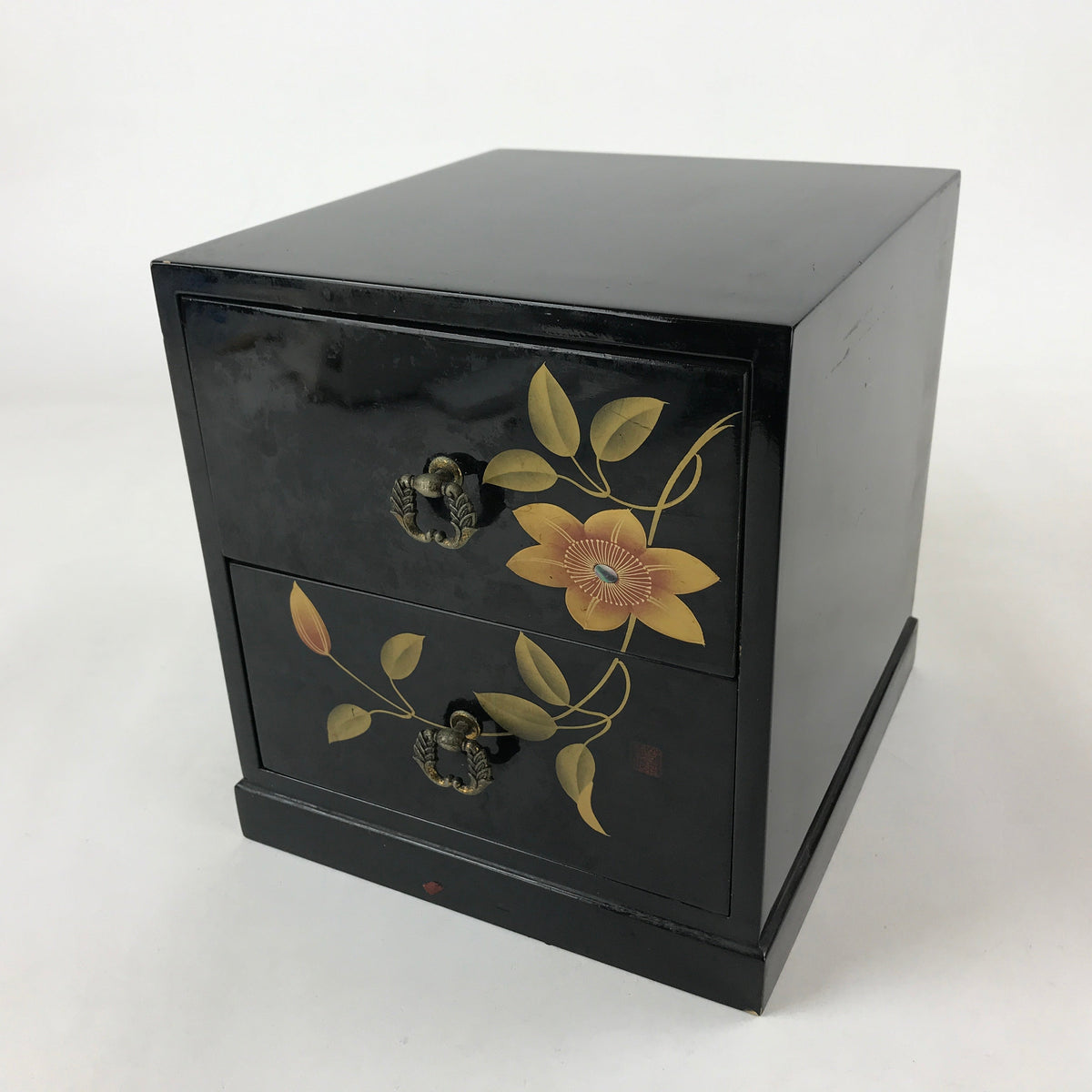 Vintage Sewing Boxes – Tamara's Timeless Treasures