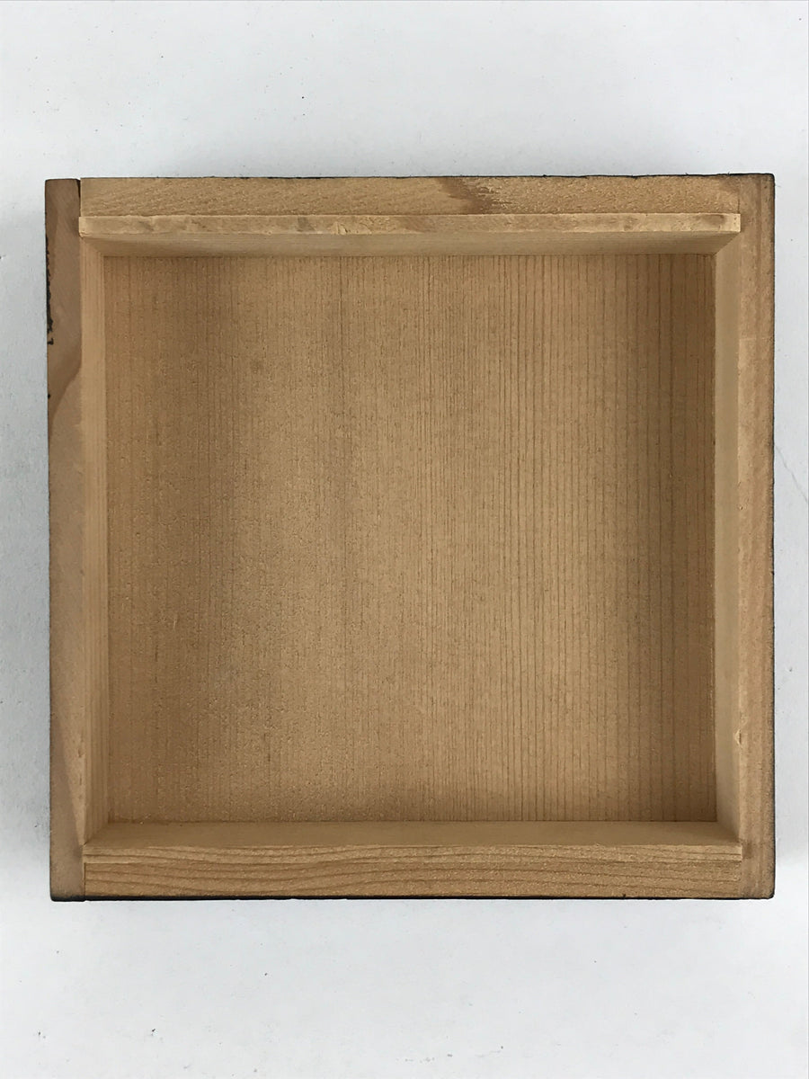 Vintage-Japanese-Wooden-Lidded