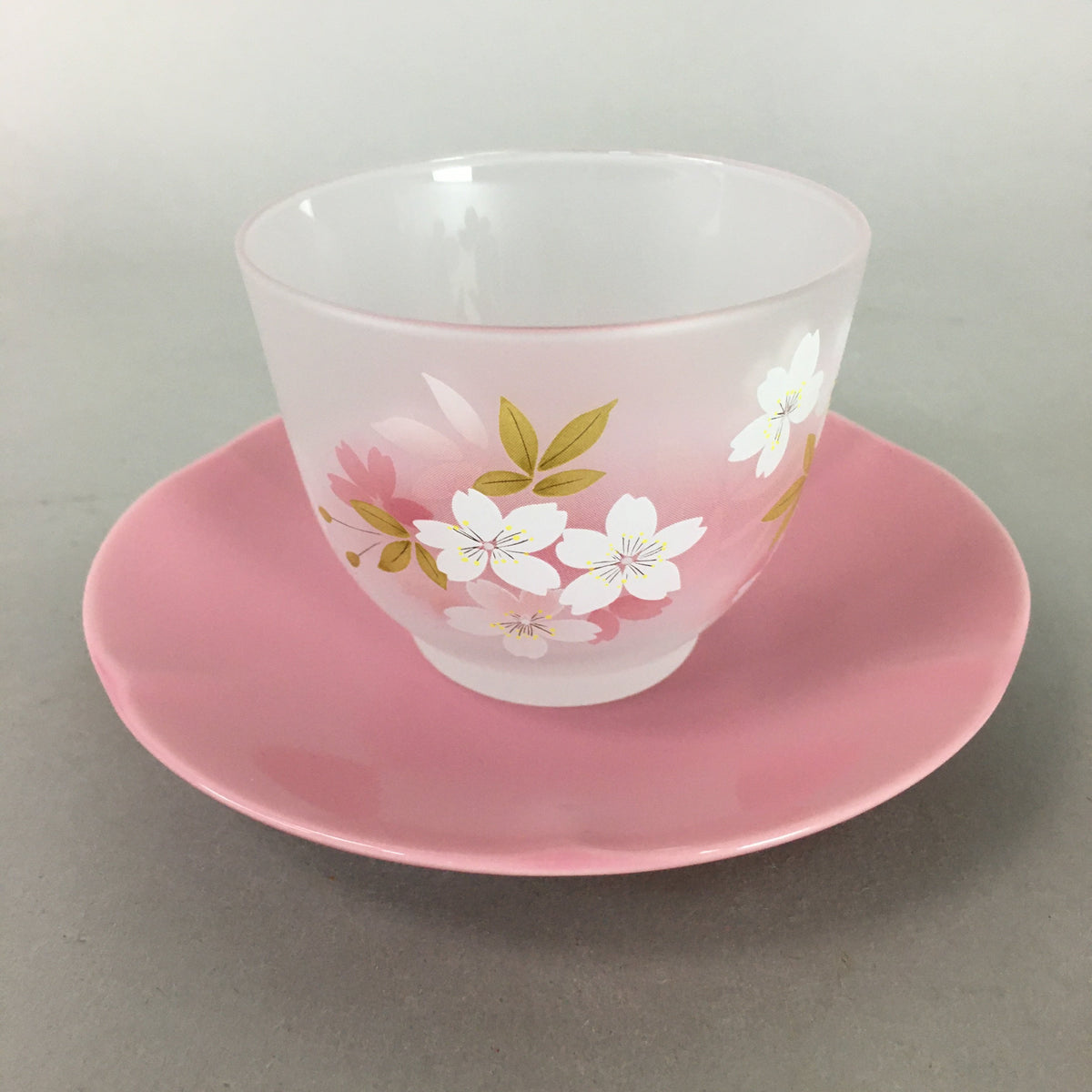 http://chidorivintage.com/cdn/shop/products/Japanese-Glass-Teacup-Saucer-Set-Vtg-Sakura-Yunomi-Coaster-Cold-Tea-Sencha-QT77_147646d1-2d32-48ac-b26c-be0b596c4ab2_1200x1200.jpg?v=1629305831