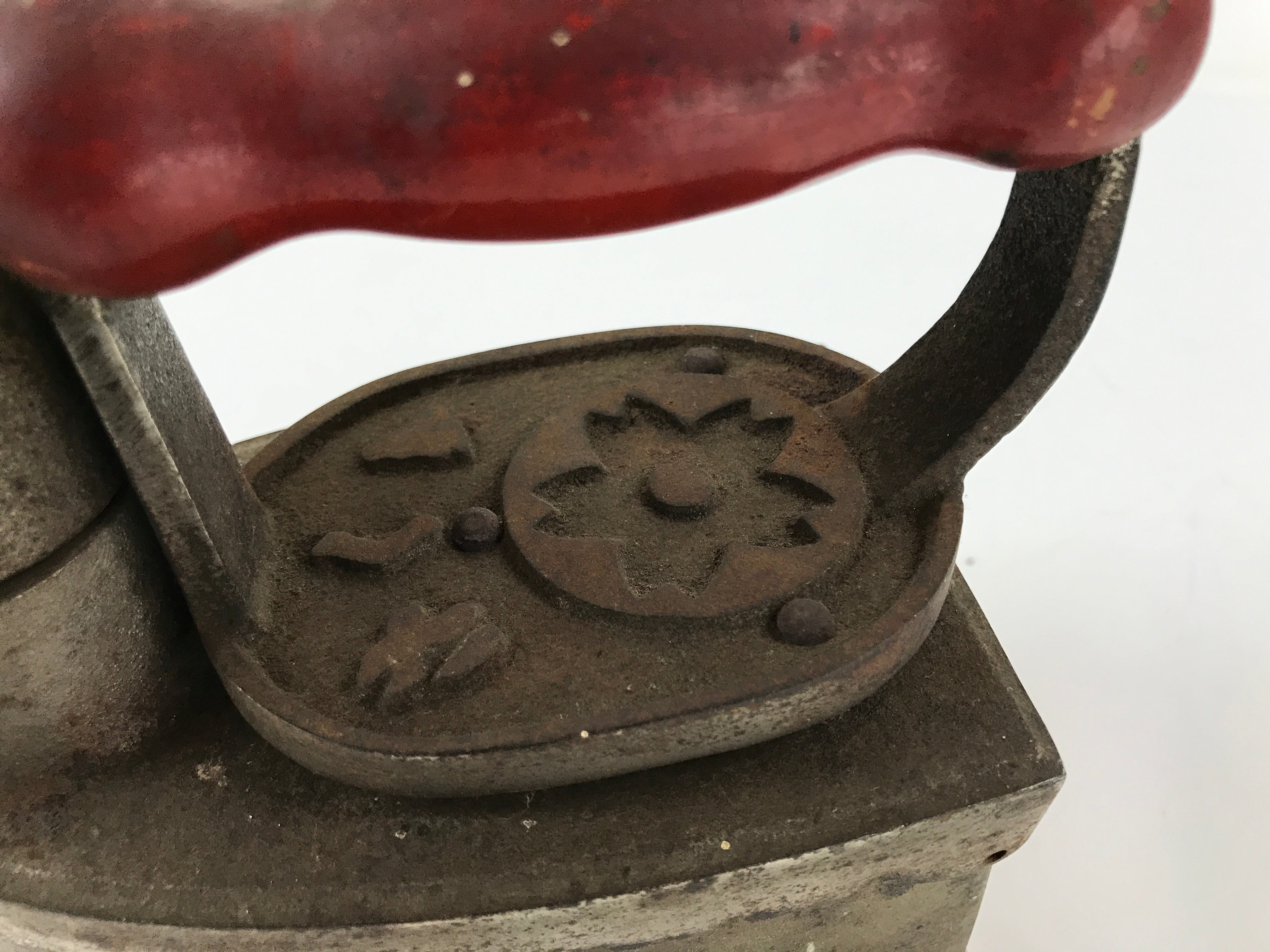 Antique 1900 Japanese Sad Iron Charcoal Chimney Wood Handle Cherry Blossom JK687