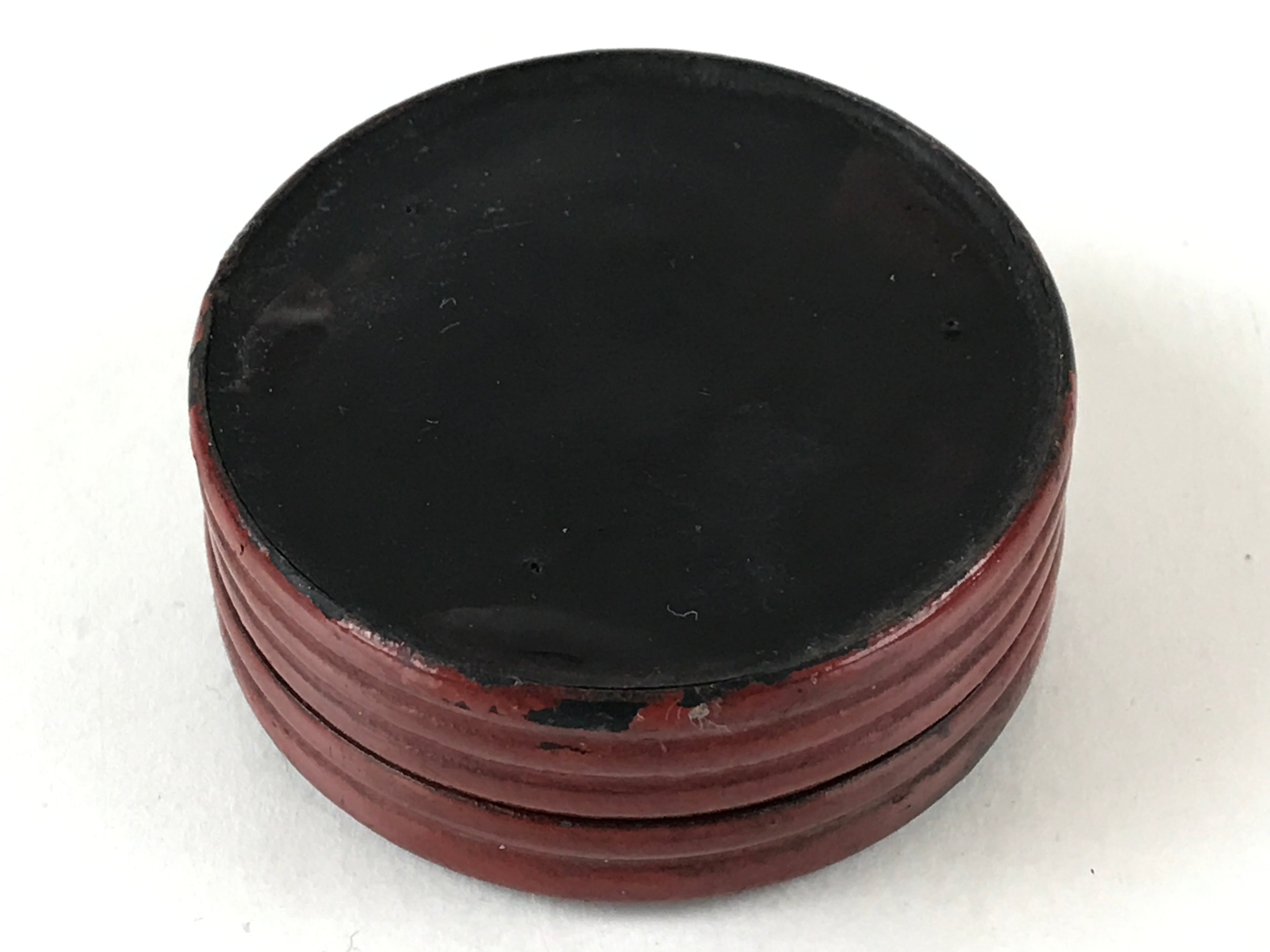 Antique Japanese Buddhist Altar Fitting Incense Container Round Kogo swirl Red B