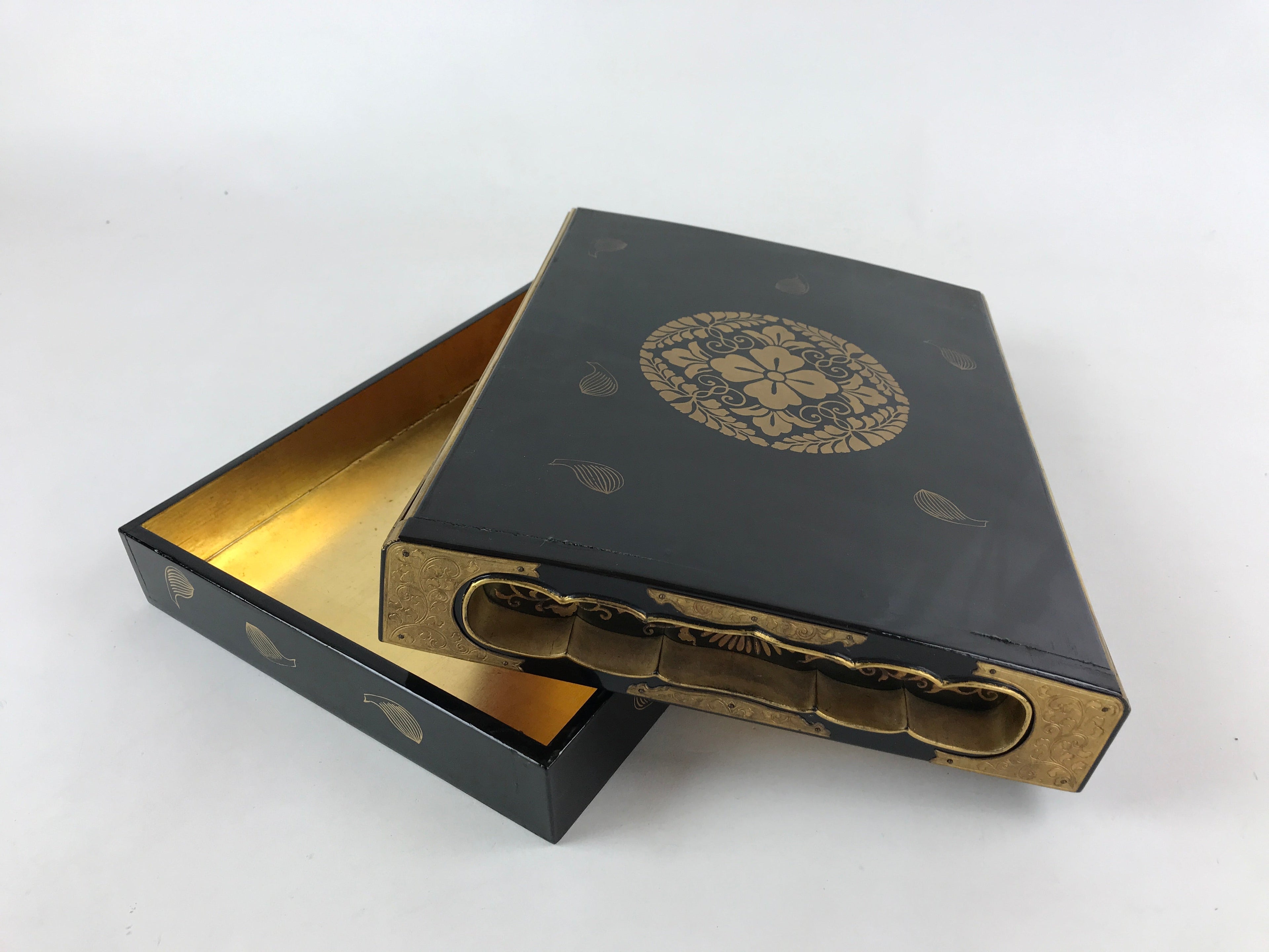 Antique Japanese Buddhist Lacquerware Lidded Box Wood Gobunshobako Gold FB78