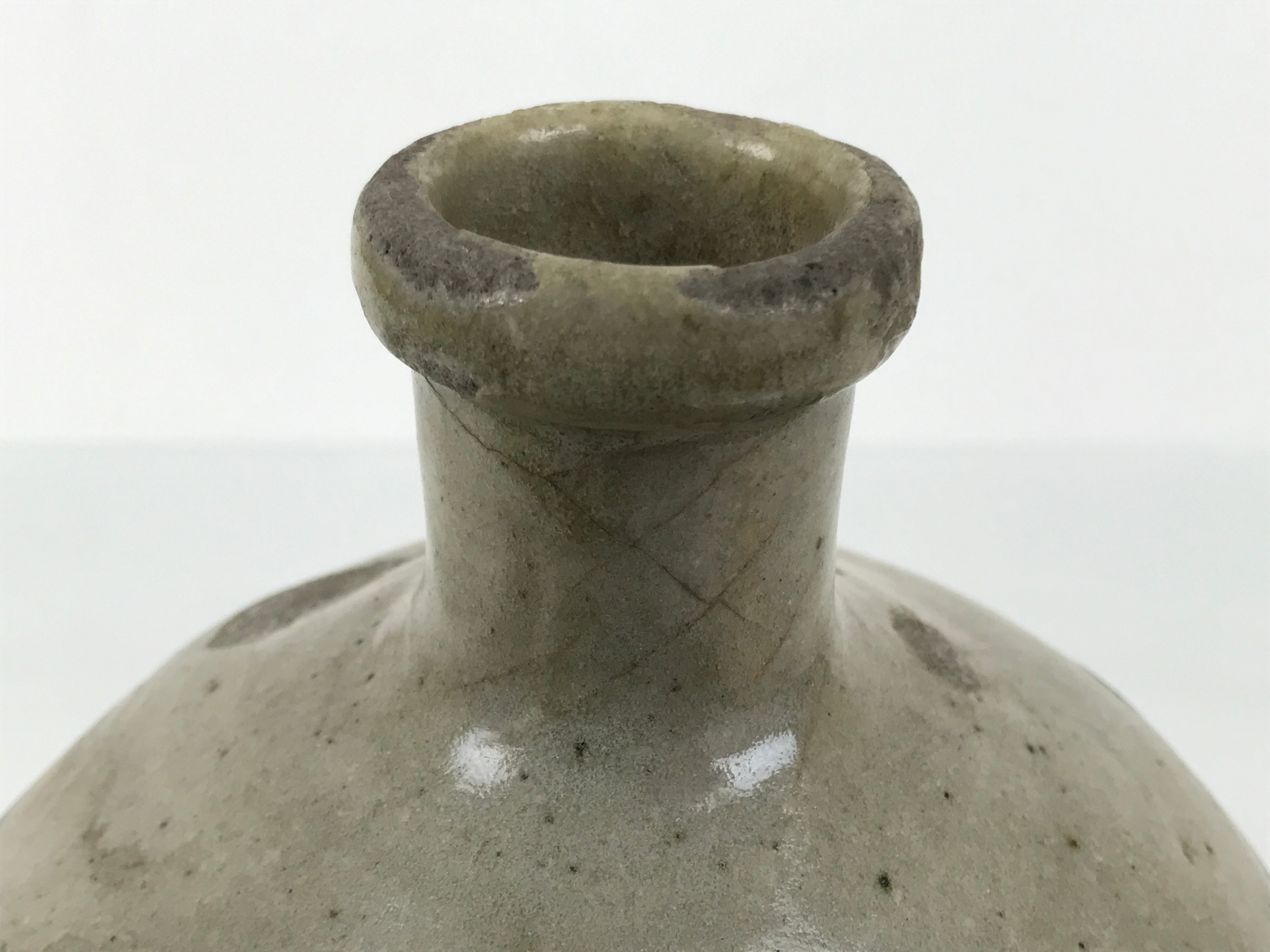 Antique Japanese Ceramic Sake Bottle Kayoi-Tokkuri Brown Gray Round TS877