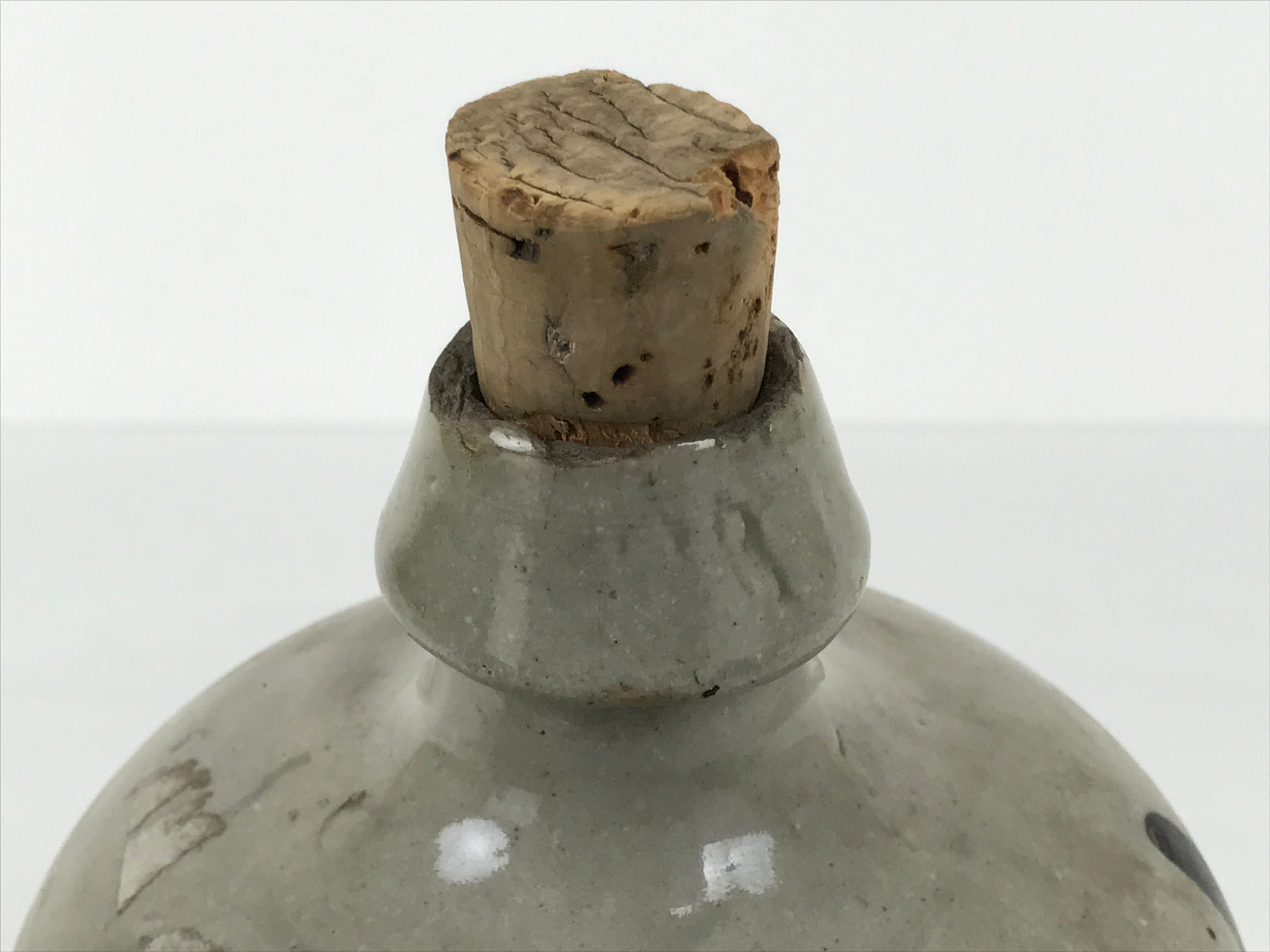 Antique Japanese Ceramic Sake Bottle Kayoi-Tokkuri Gray Kanji Cork Nishio TS861