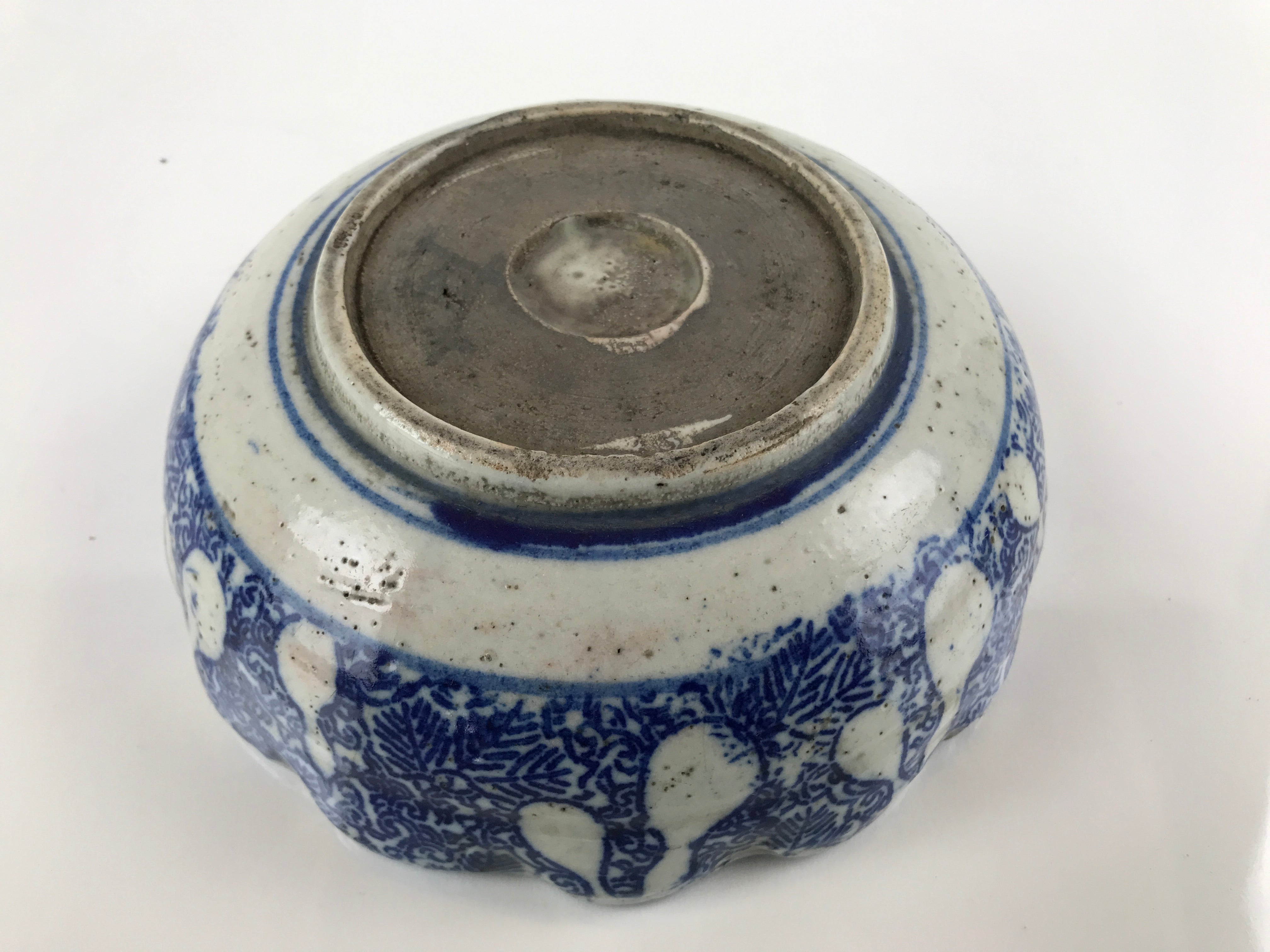 Antique Japanese Ceramic Sometsuke Bowl Shishi Lion Hyotan Gourd Blue PY660