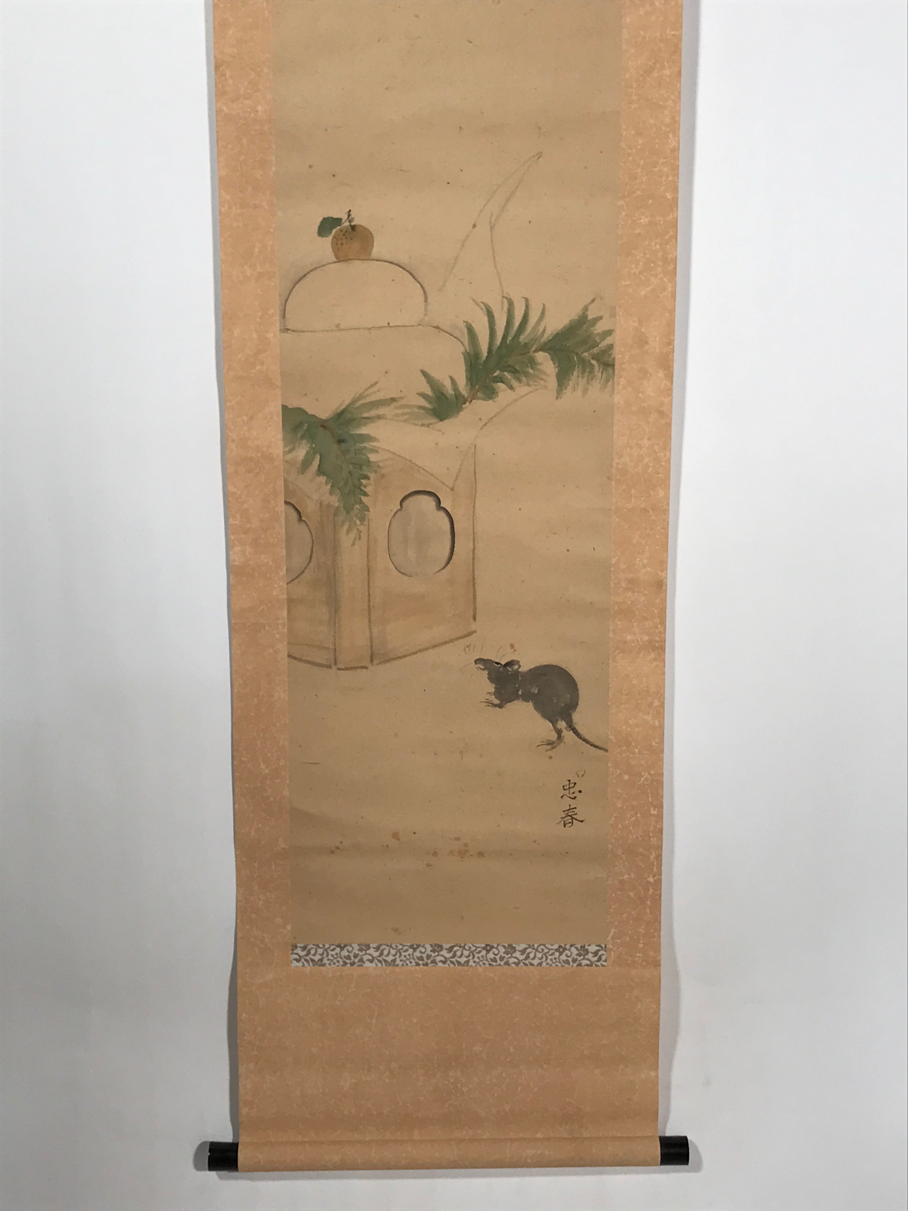 Antique Japanese Hanging Scroll Kakejiku New Year Kagamimochi Mouse Color KJ187