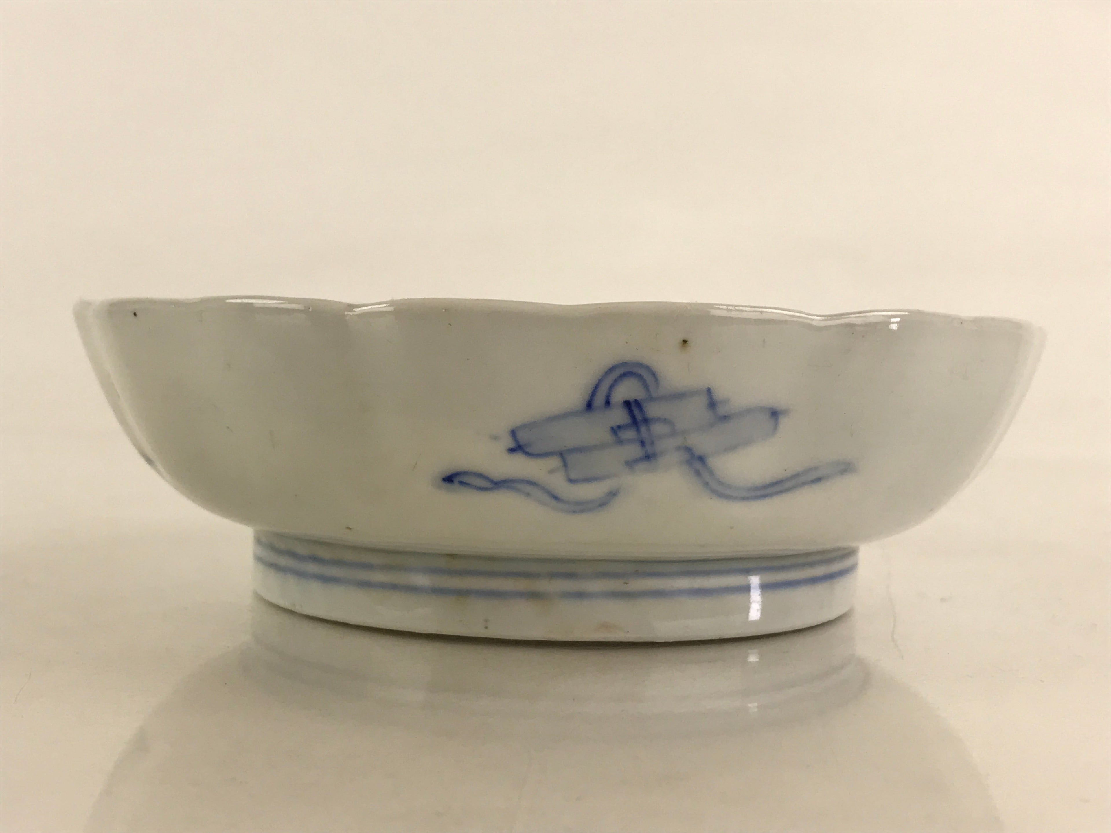 Antique Japanese Koimari Bowl Blue Sometsuke Floral Pattern Shishi Lion PY326