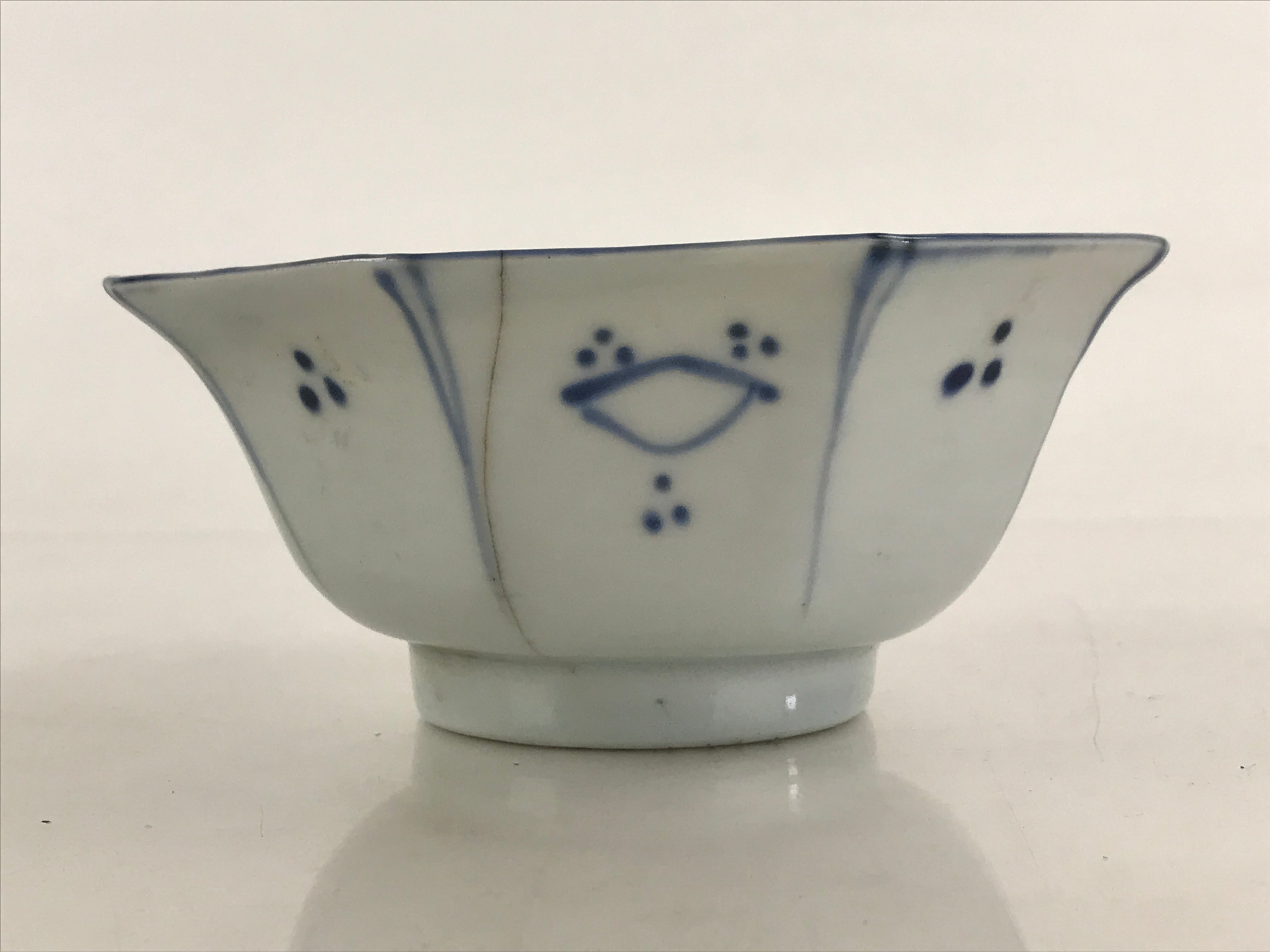 Antique Japanese Koimari Bowl Hachi Blue Sometsuke White Paint Flower Bird PY348