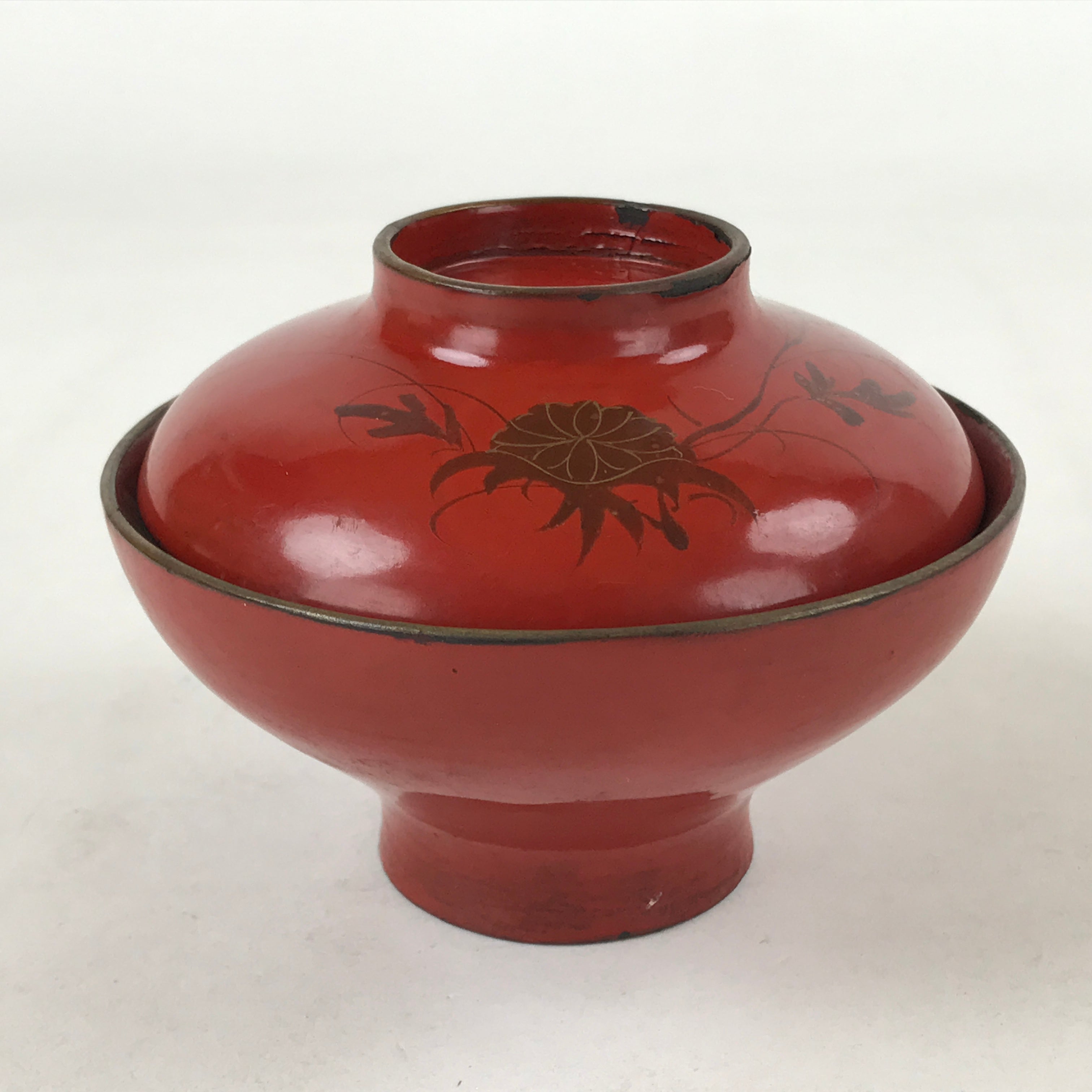 Antique Japanese Lacquer Lidded Bowl Wood Nimonowan Makie Chrysanthemum Red LB83