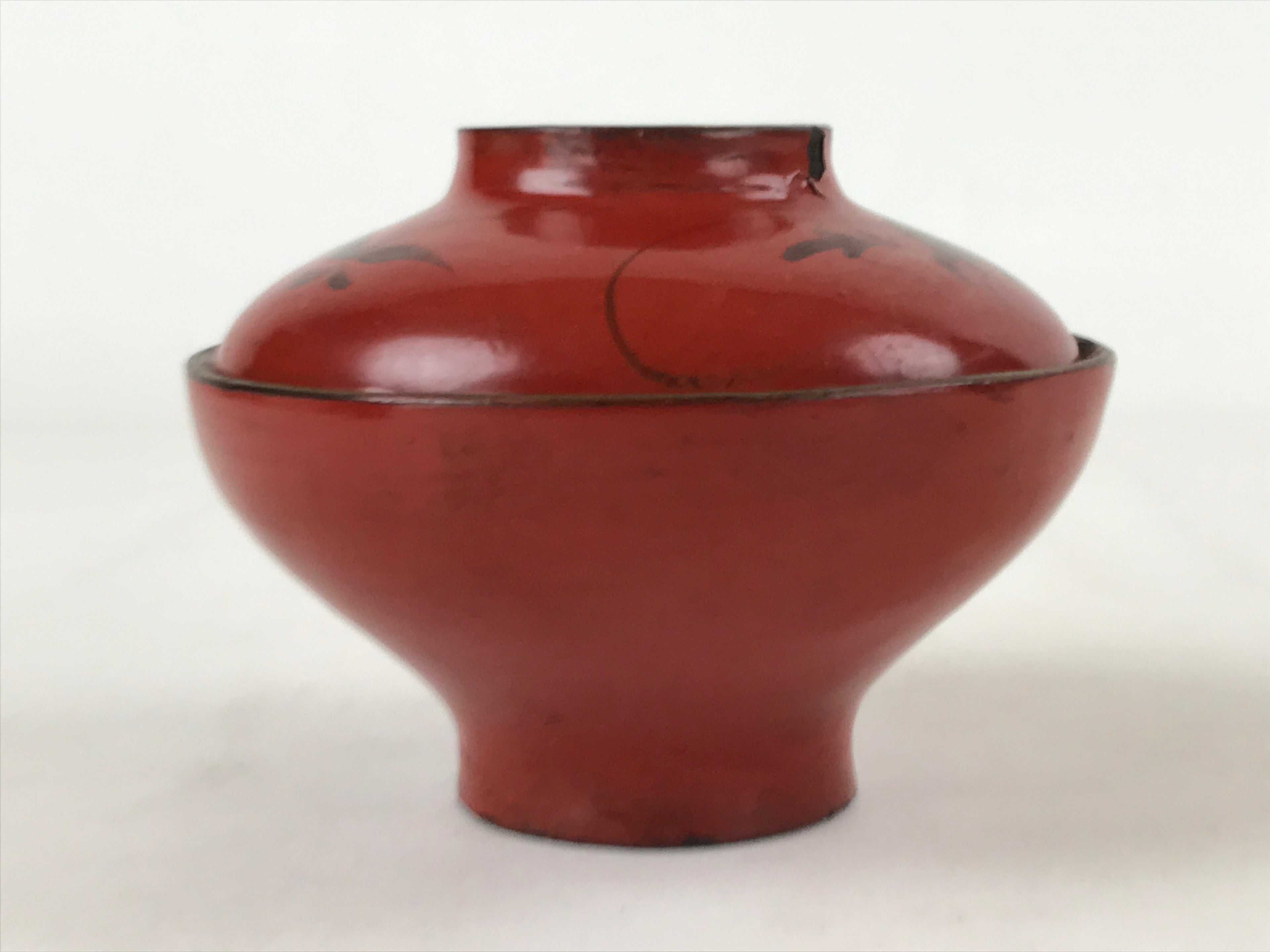 Antique Japanese Lacquer Lidded Bowl Wood Nimonowan Makie Chrysanthemum Red LB84