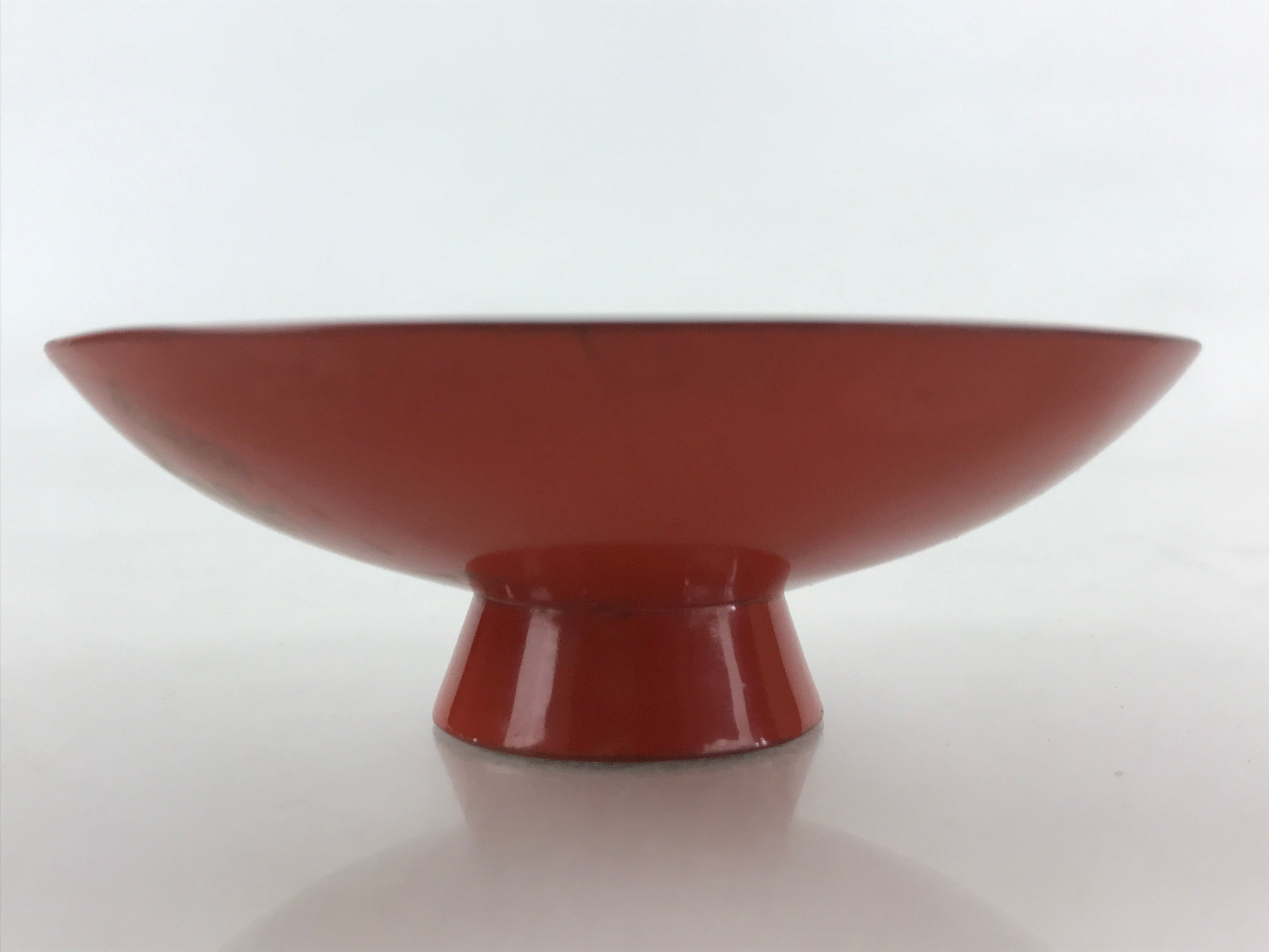 Antique Japanese Lacquered Sake Cup Sakazuki Red Men Talking Guinomi Ochoko G81