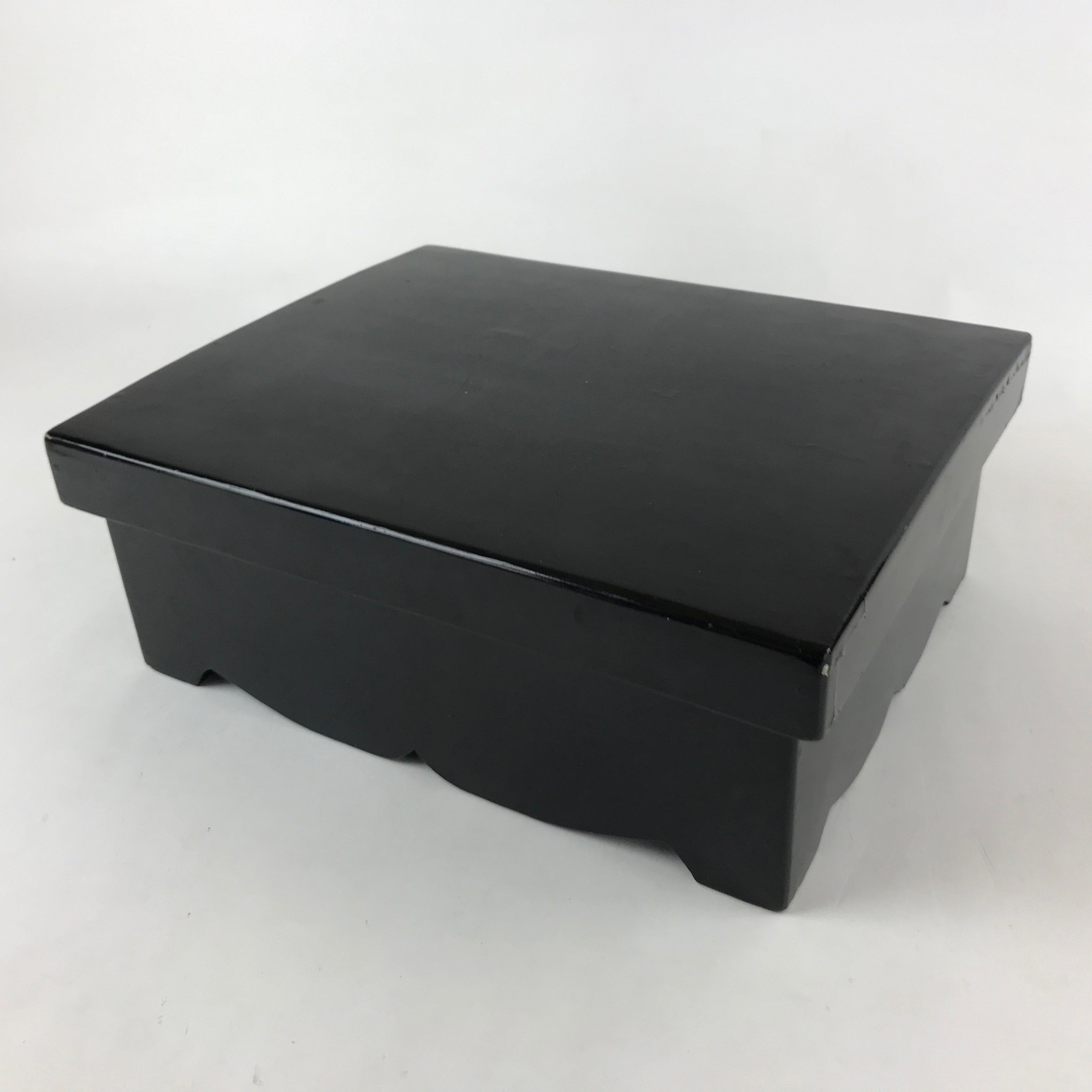Antique Japanese Lacquered Wooden Big Storage Box With Lid Black Red L69