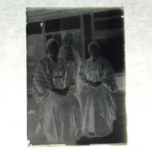 Antique Japanese Photo Glass Negative Plate C1900 3 Women Hakama Indoor GN456