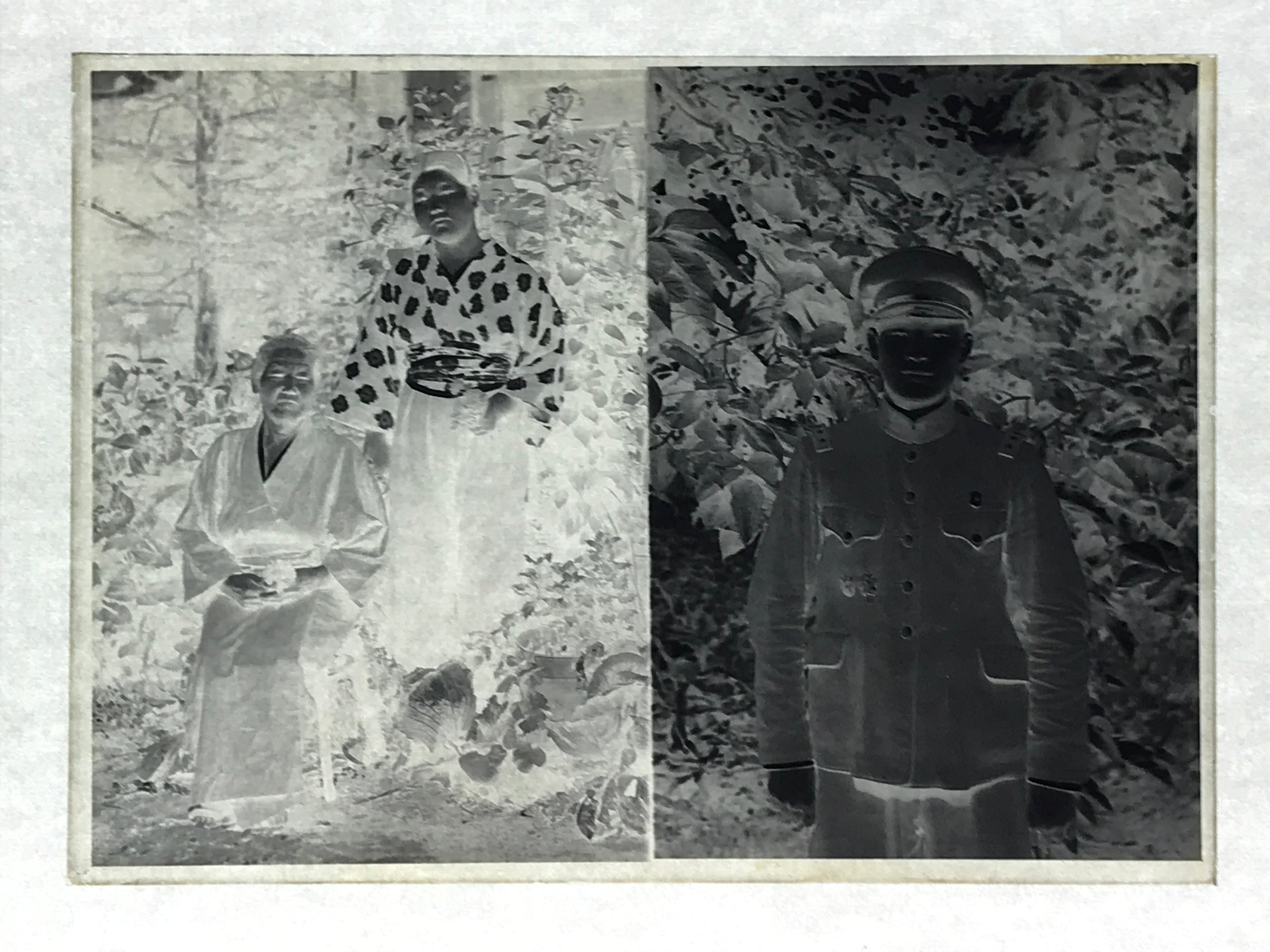 Antique Japanese Photo Glass Negative Plate C1900 Grandmother Children GN446