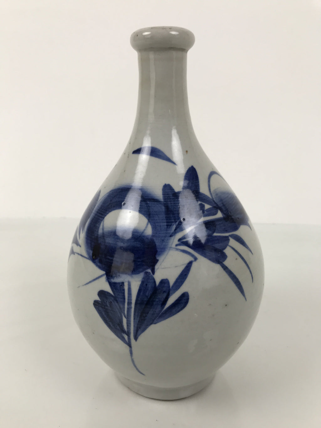 Antique Japanese Porcelain Sake Bottle Tokkuri Gray Blue Floral Long Neck TS900