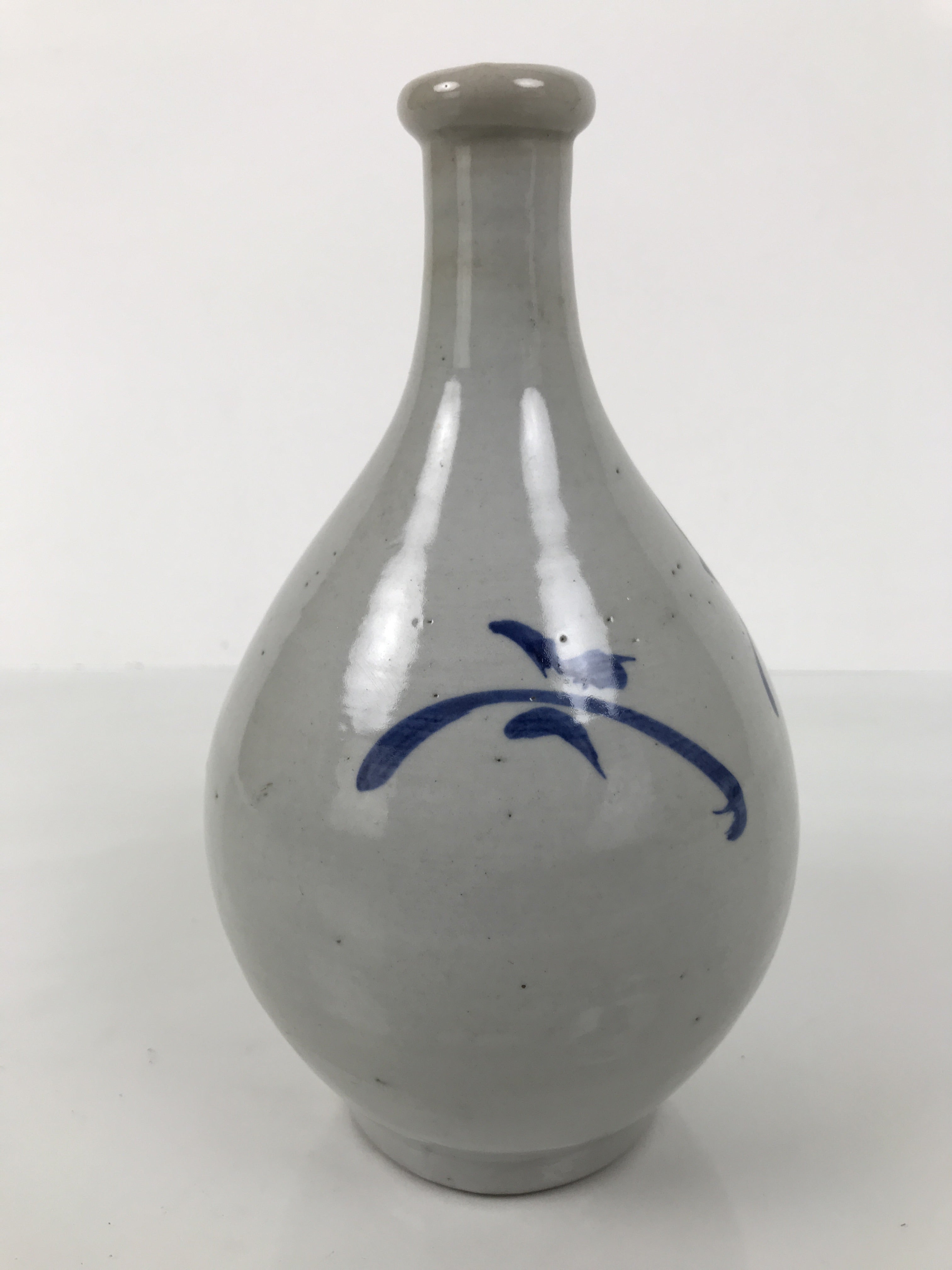 Antique Japanese Porcelain Sake Bottle Tokkuri Gray Blue Floral Long Neck TS900