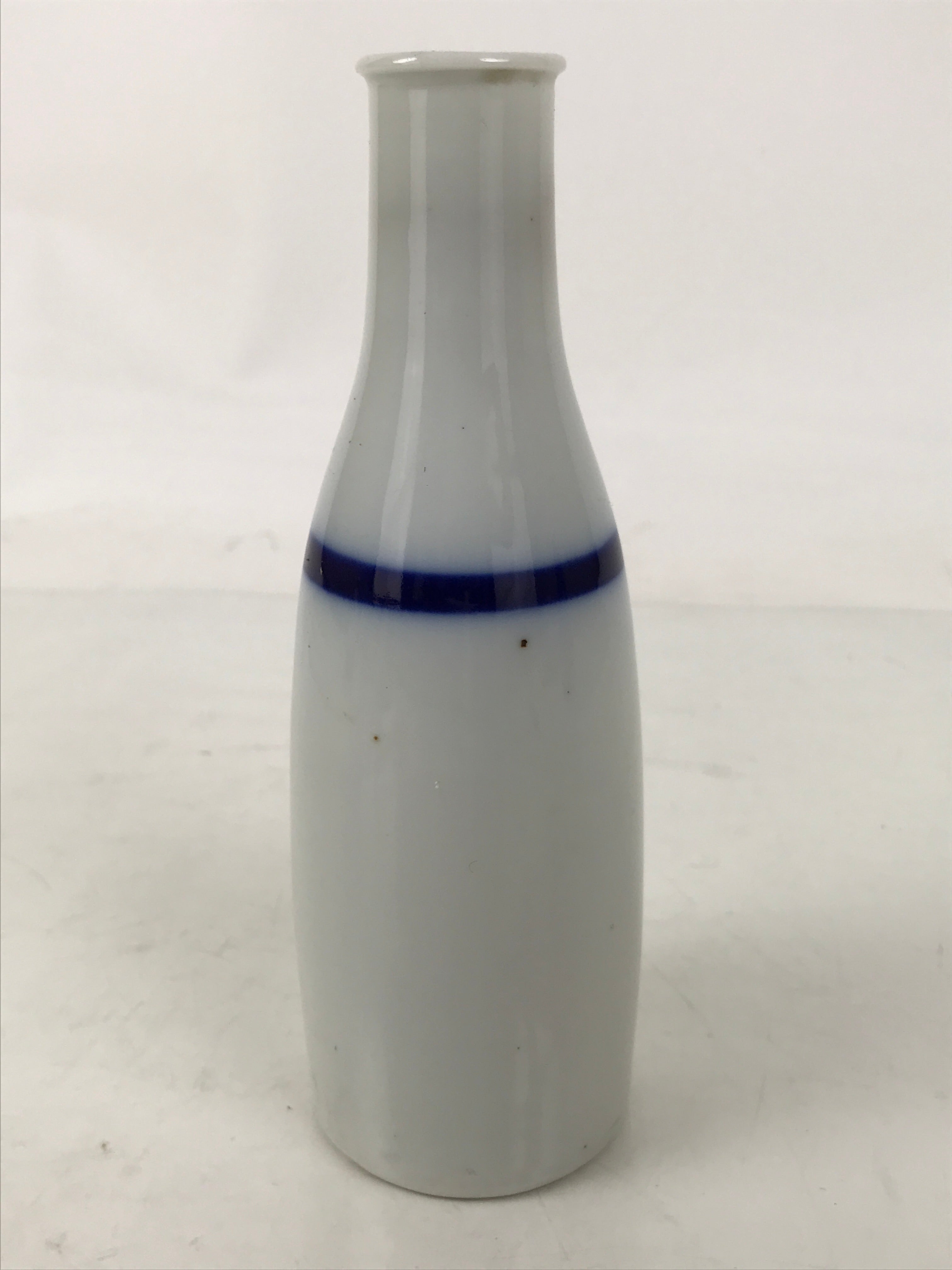 Antique Japanese Porcelain Sake Bottle Tokkuri White Blue Simple Sometsuke TS817