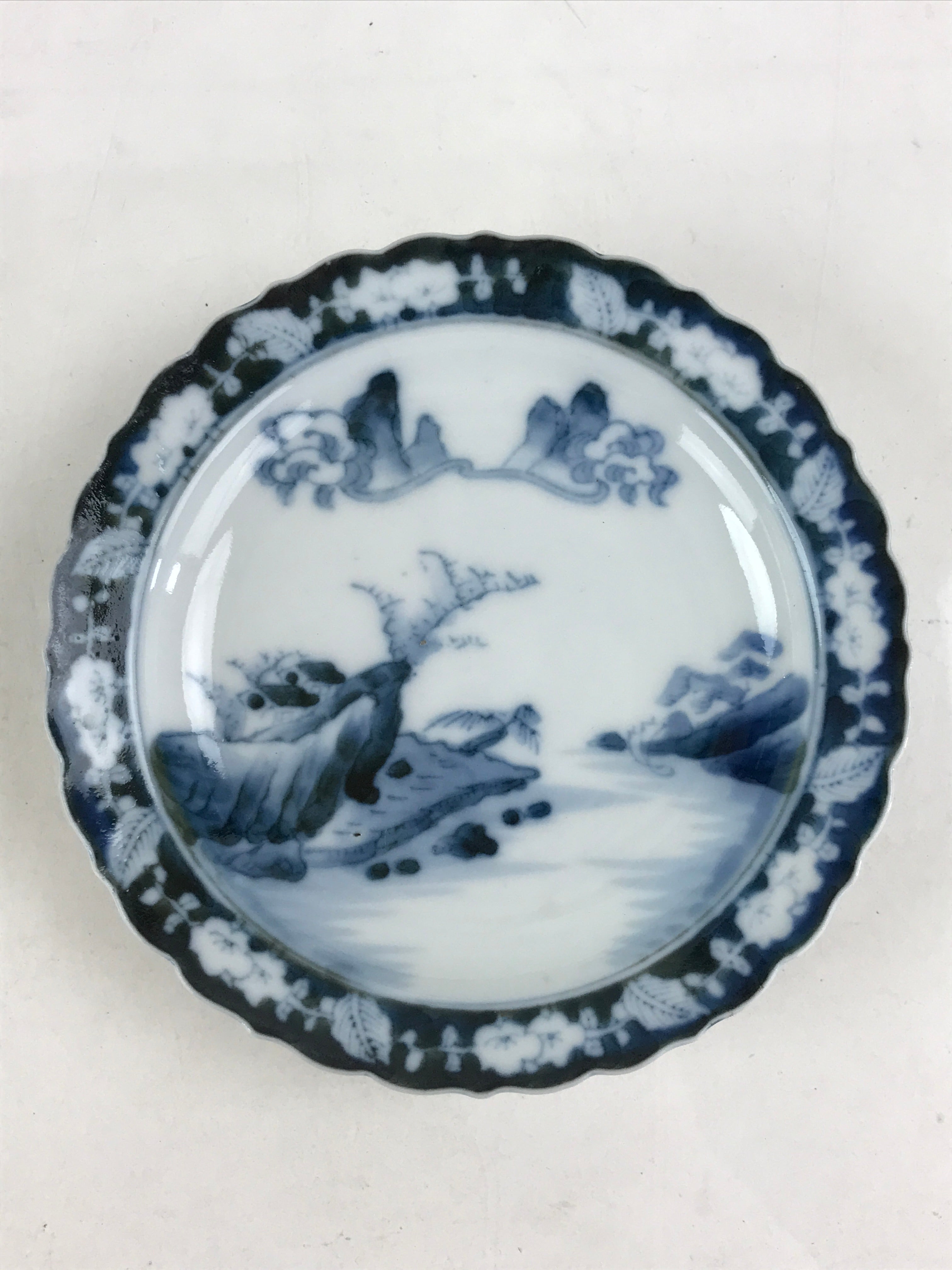 Antique Japanese Porcelain Side Plate Blue Sometsuke Mountain Road Kozara PY313