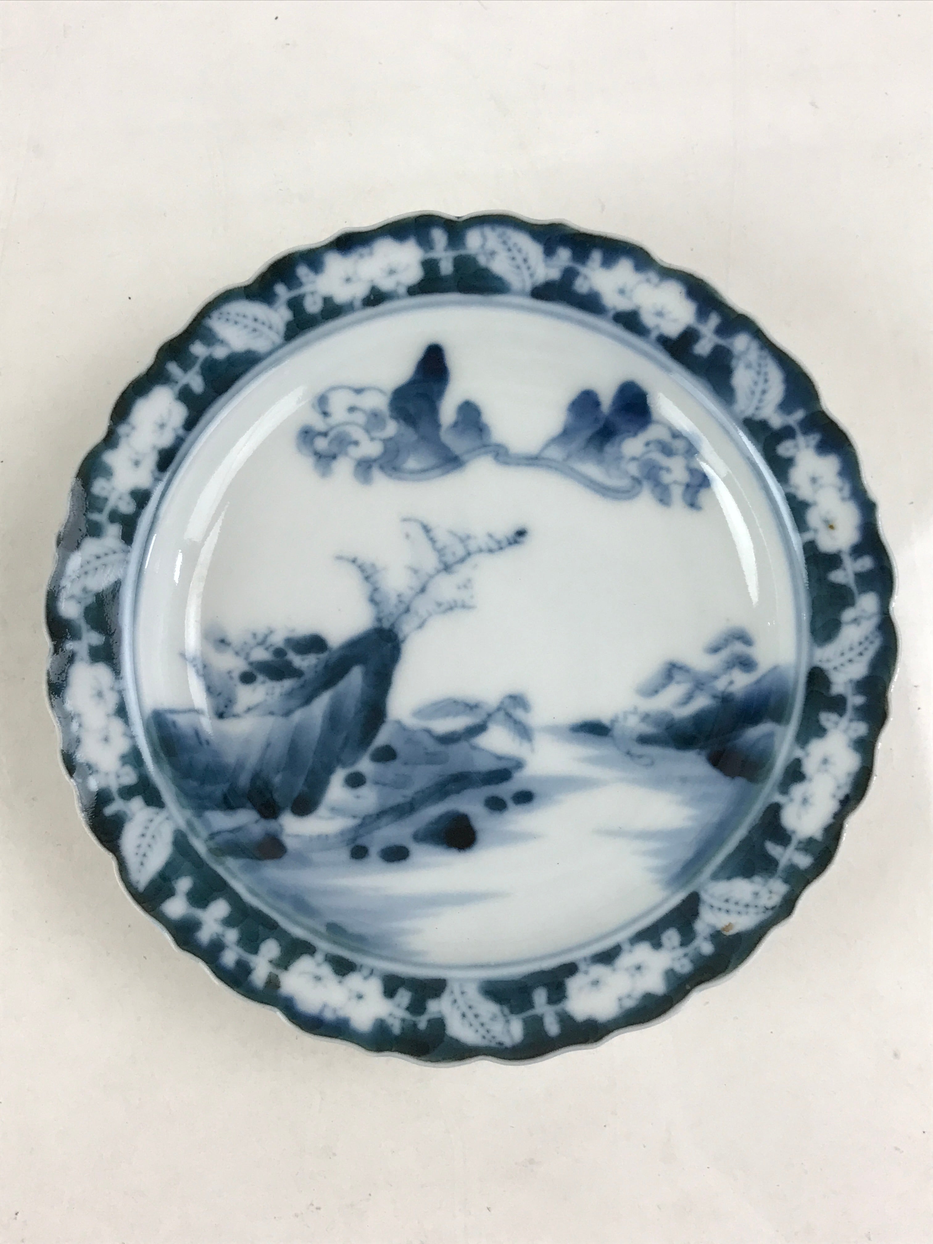 Antique Japanese Porcelain Side Plate Blue Sometsuke Mountain Road Kozara PY314