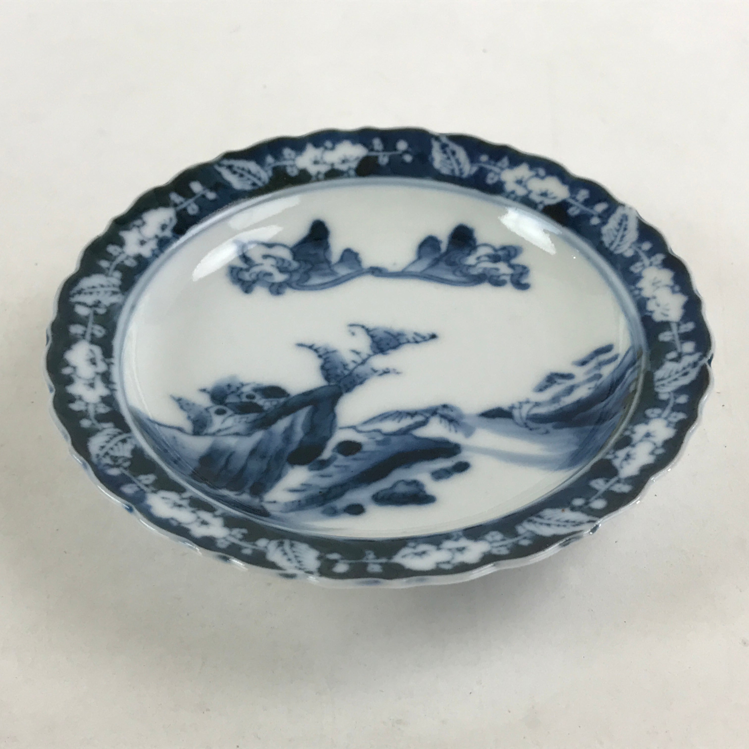 Antique Japanese Porcelain Side Plate Blue Sometsuke Mountain Road Kozara PY316