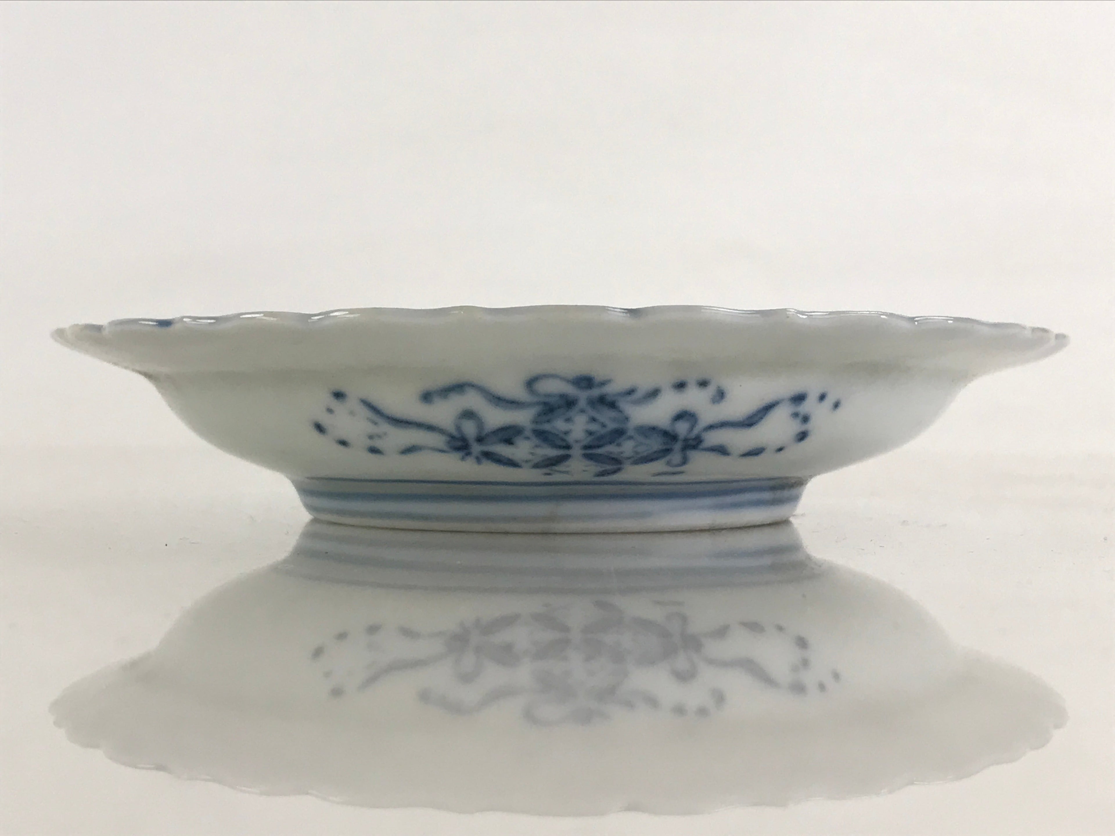 Antique Japanese Porcelain Side Plate Blue Sometsuke Mountain Road Kozara PY317