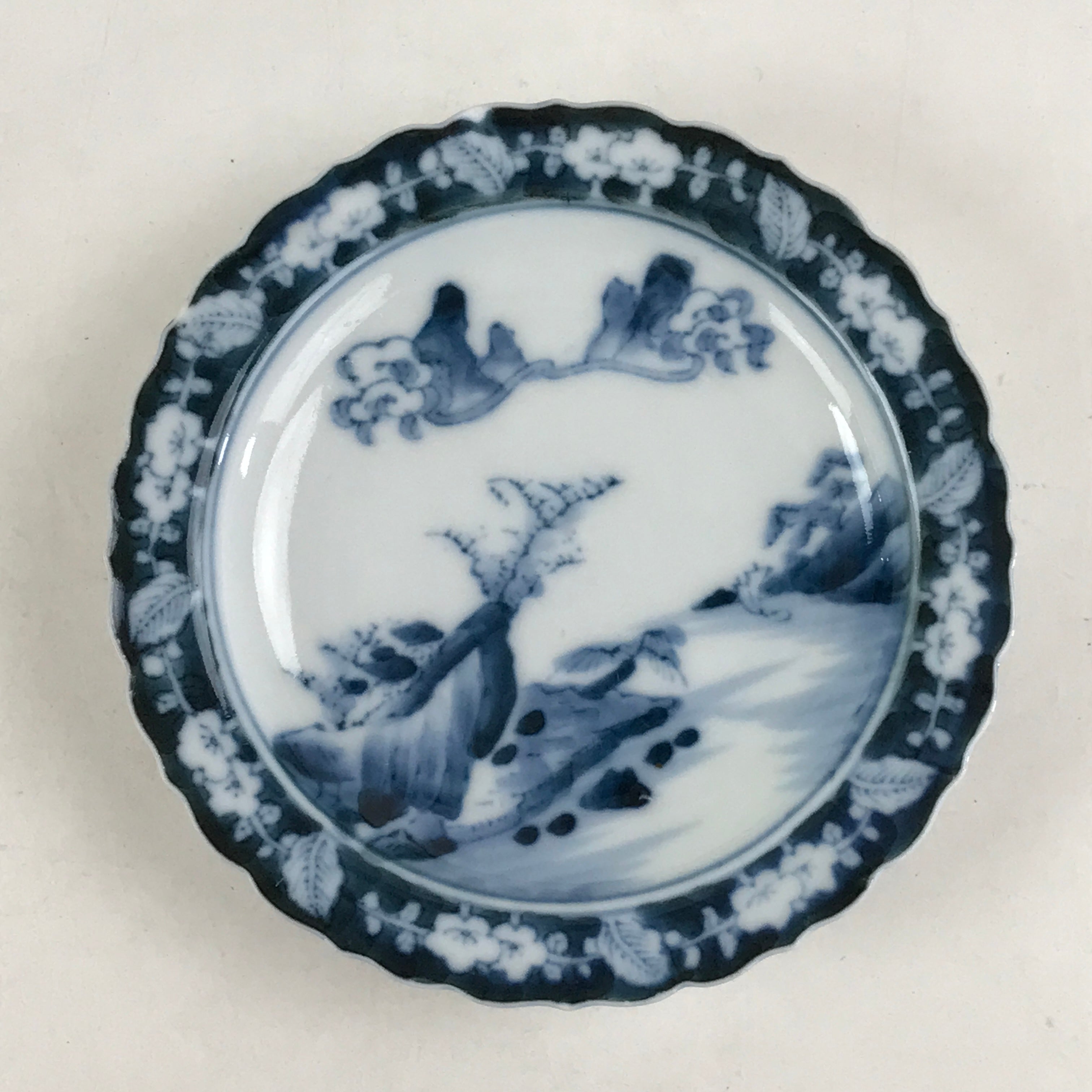 Antique Japanese Porcelain Side Plate Blue Sometsuke Mountain Road Kozara PY321