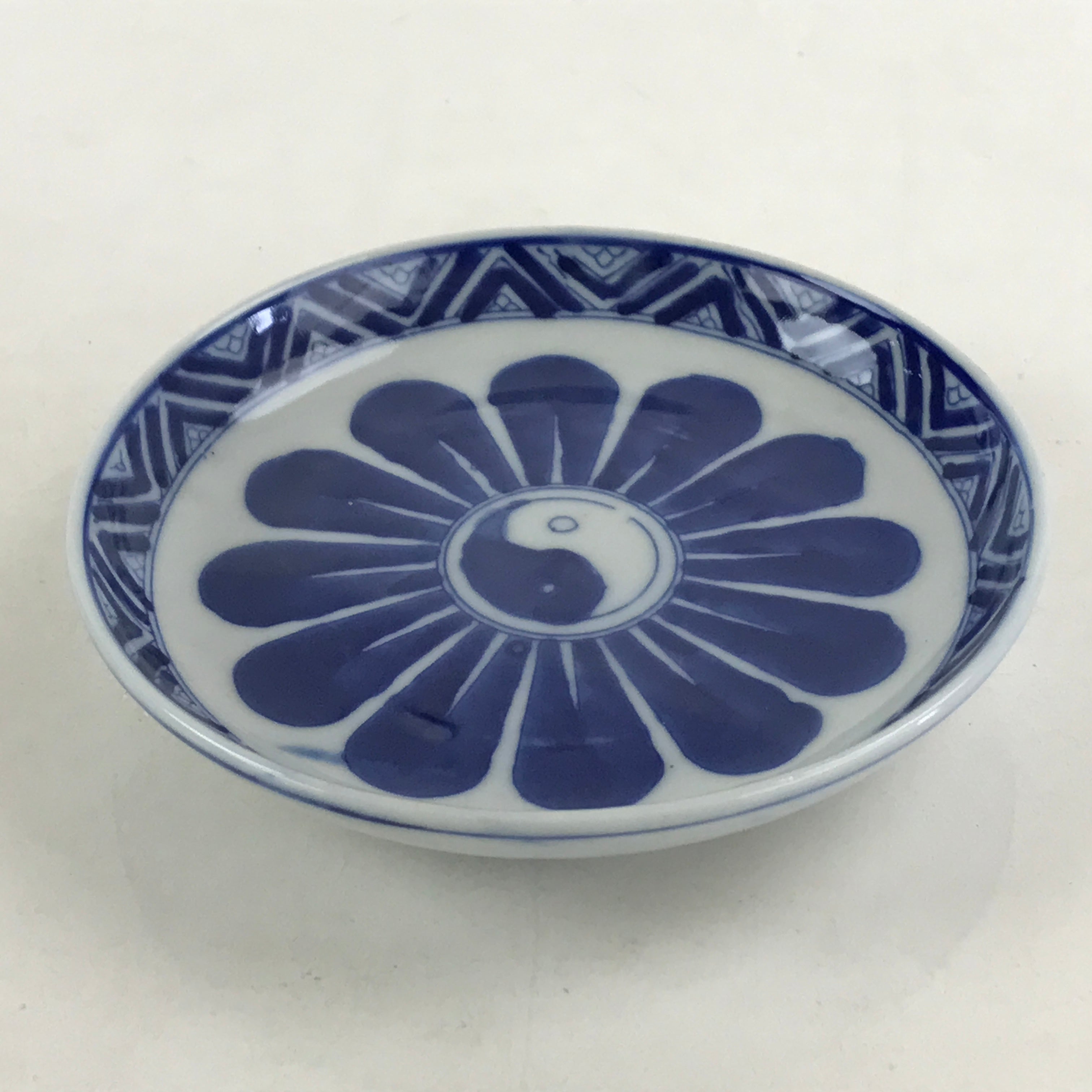 Antique Japanese Porcelain Small Bowl Plate Blue Sometsuke Flower Kozara PY297