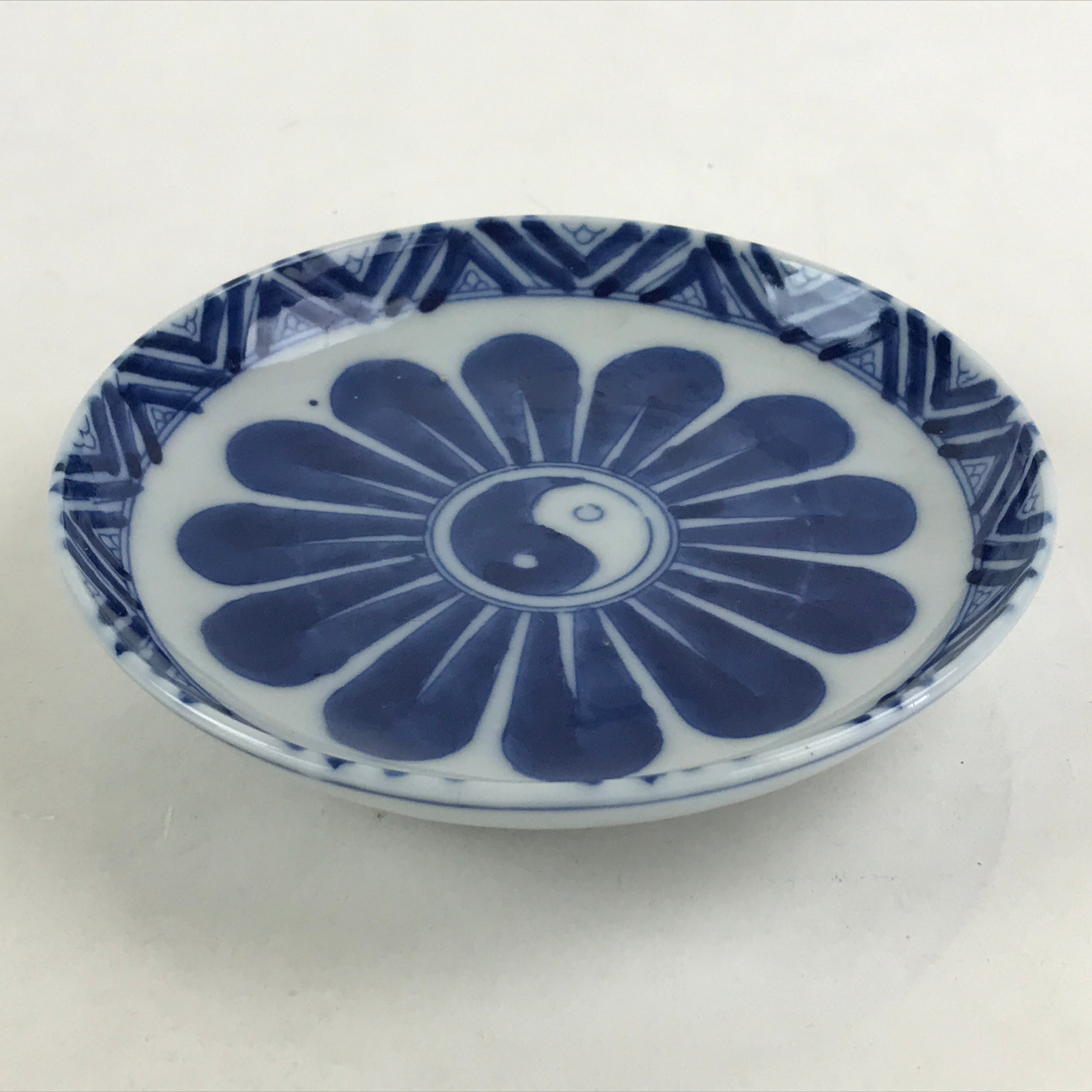 Antique Japanese Porcelain Small Bowl Plate Blue Sometsuke Flower Kozara PY298