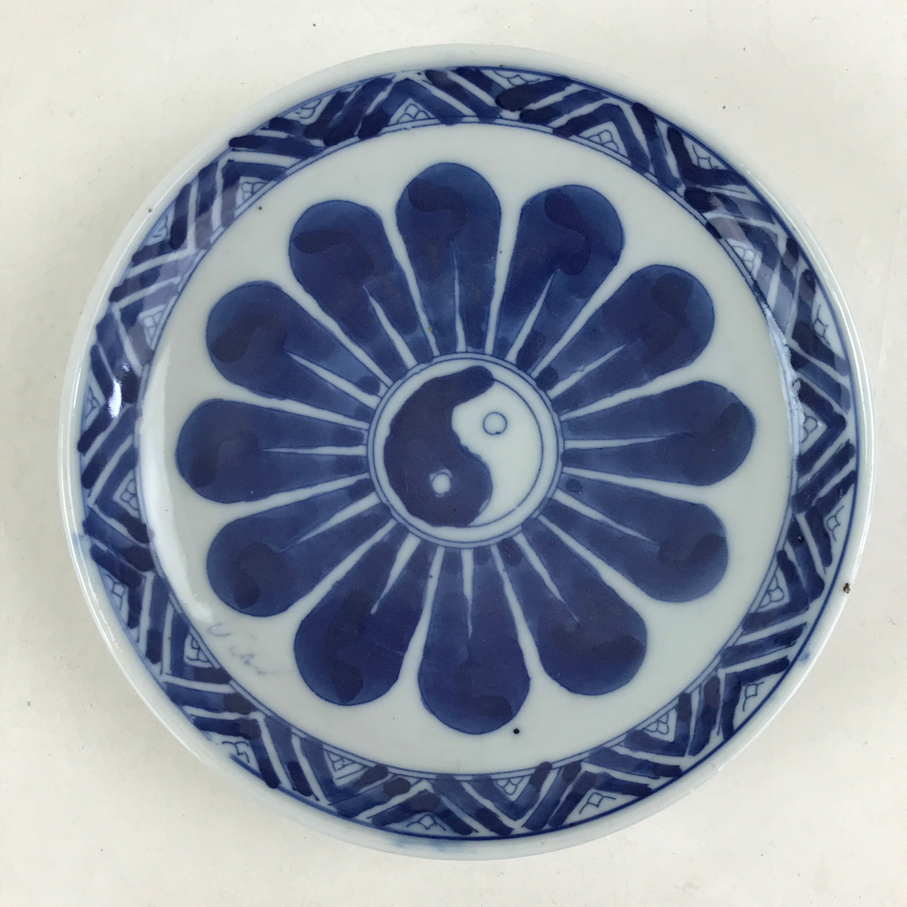 Antique Japanese Porcelain Small Bowl Plate Blue Sometsuke Flower 