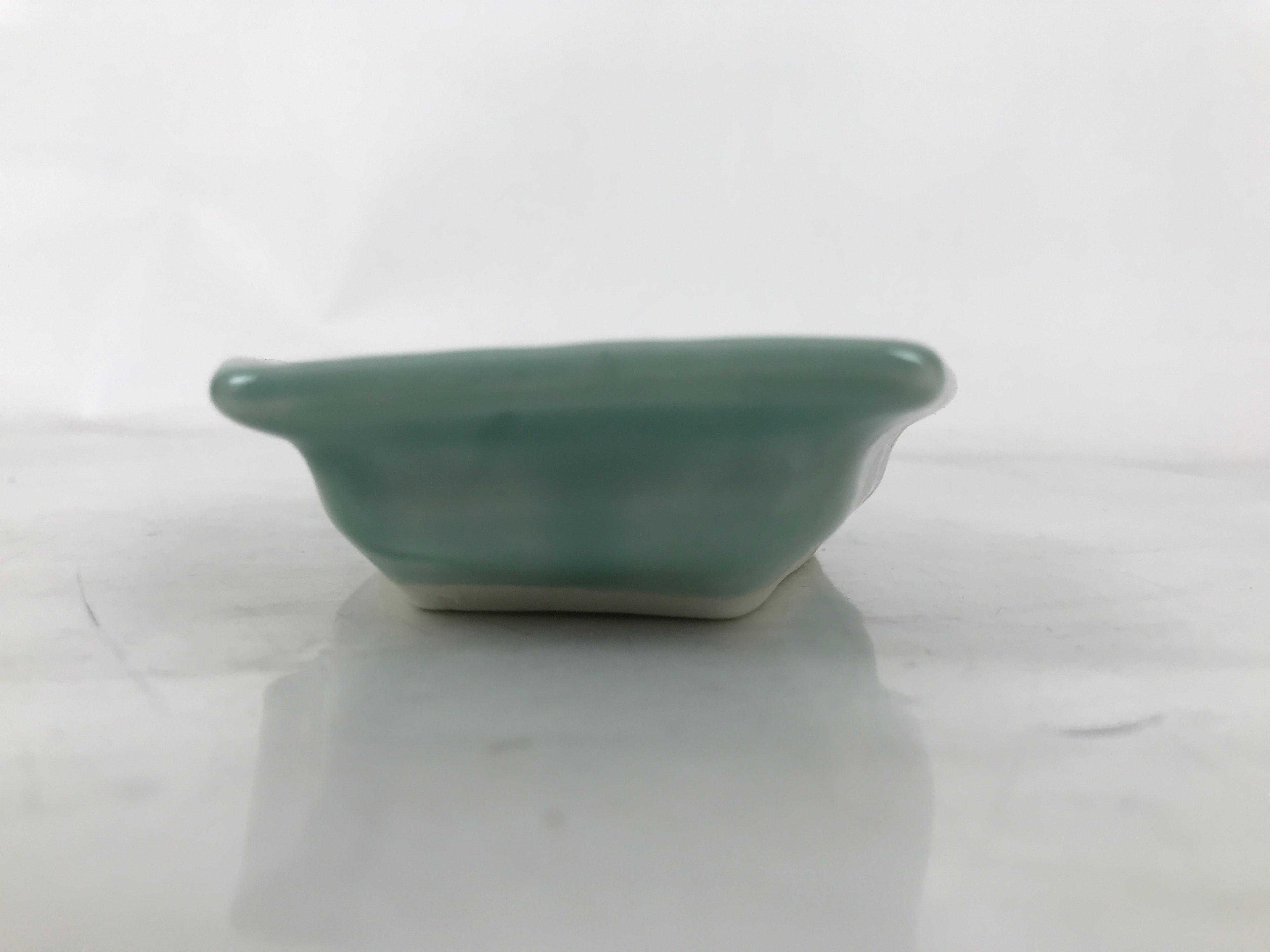 Antique Japanese Porcelain Small Plate Kozara Hexagon Celadon Sayagata Y315