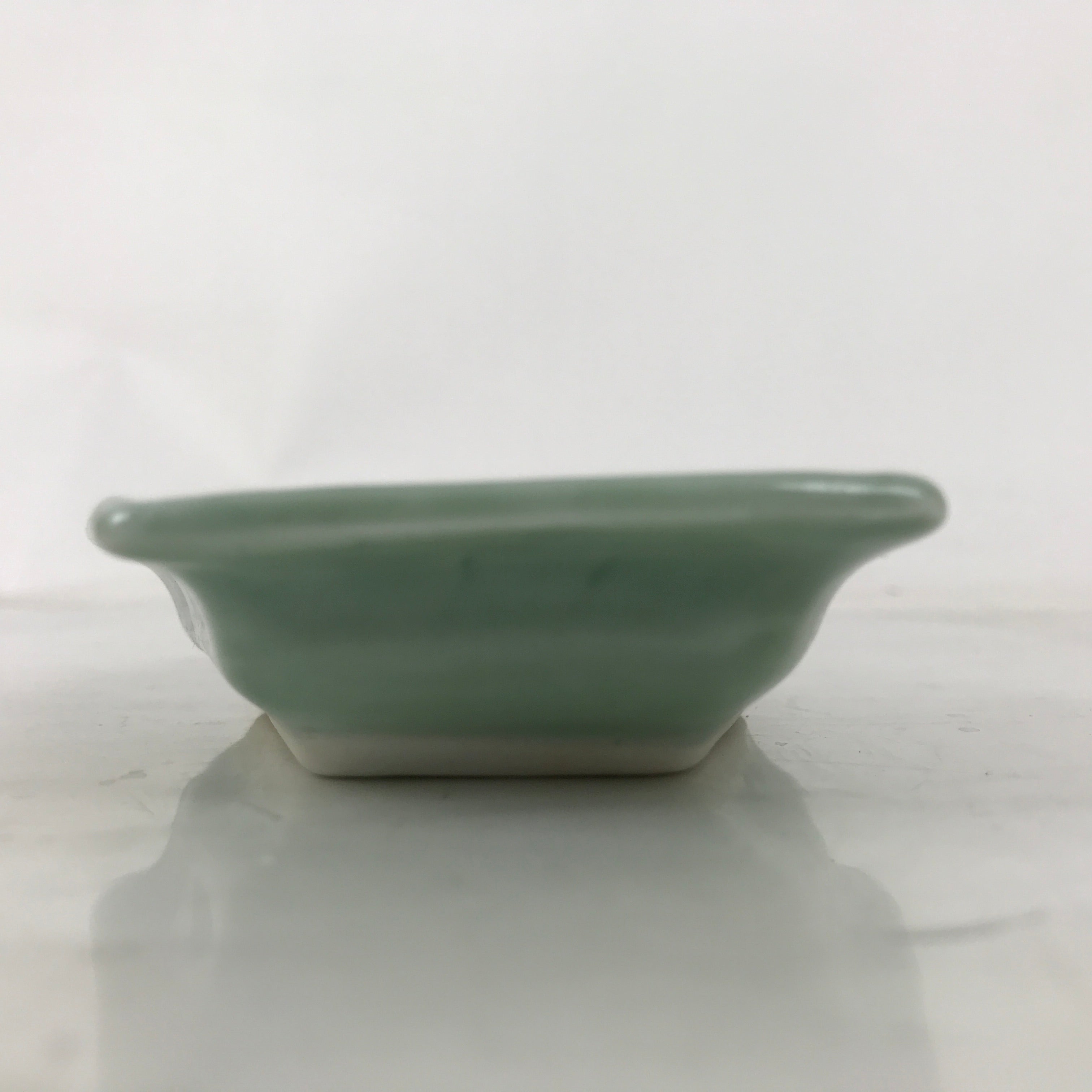 Antique Japanese Porcelain Small Plate Kozara Hexagon Celadon Sayagata Y317