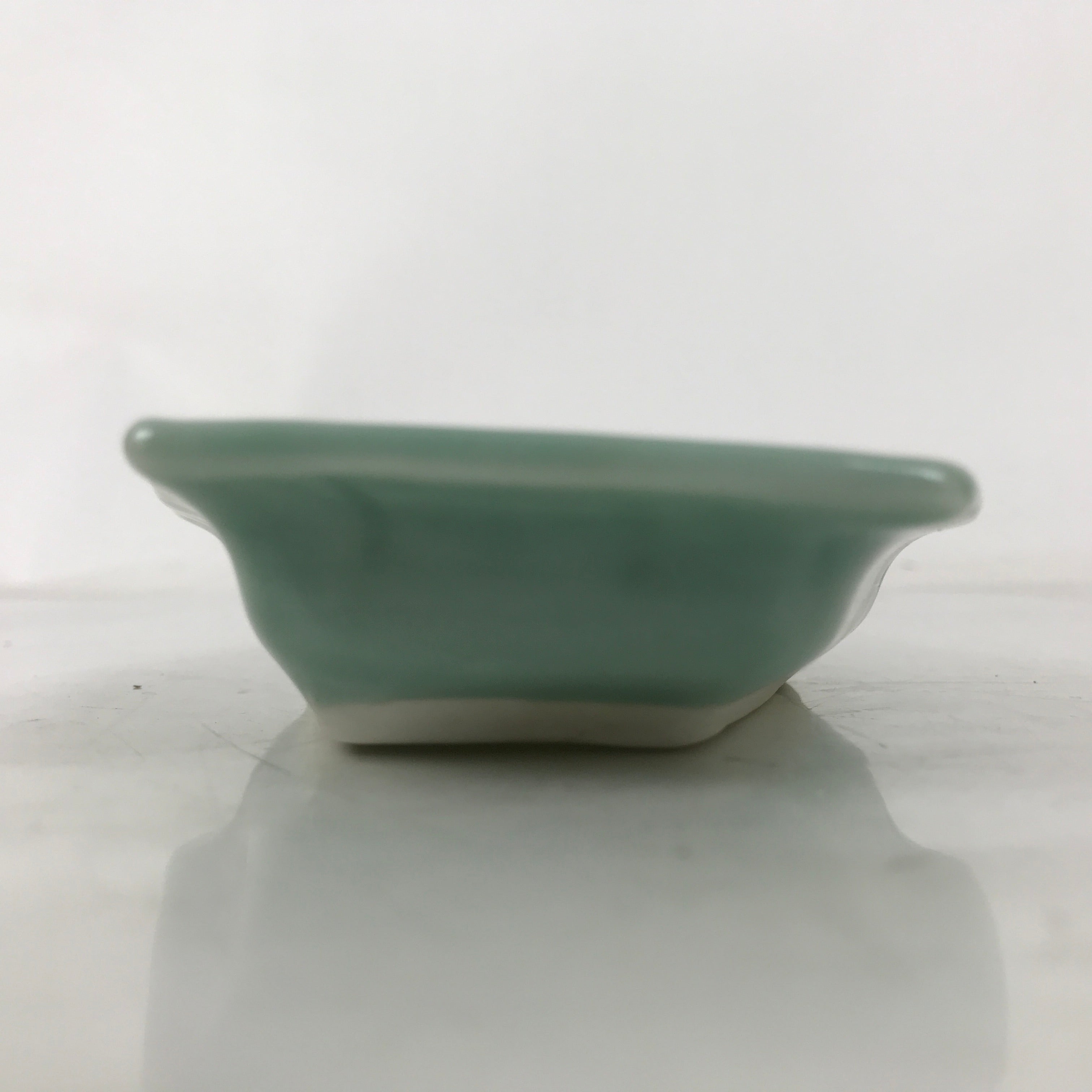 Antique Japanese Porcelain Small Plate Kozara Hexagon Celadon Sayagata Y320
