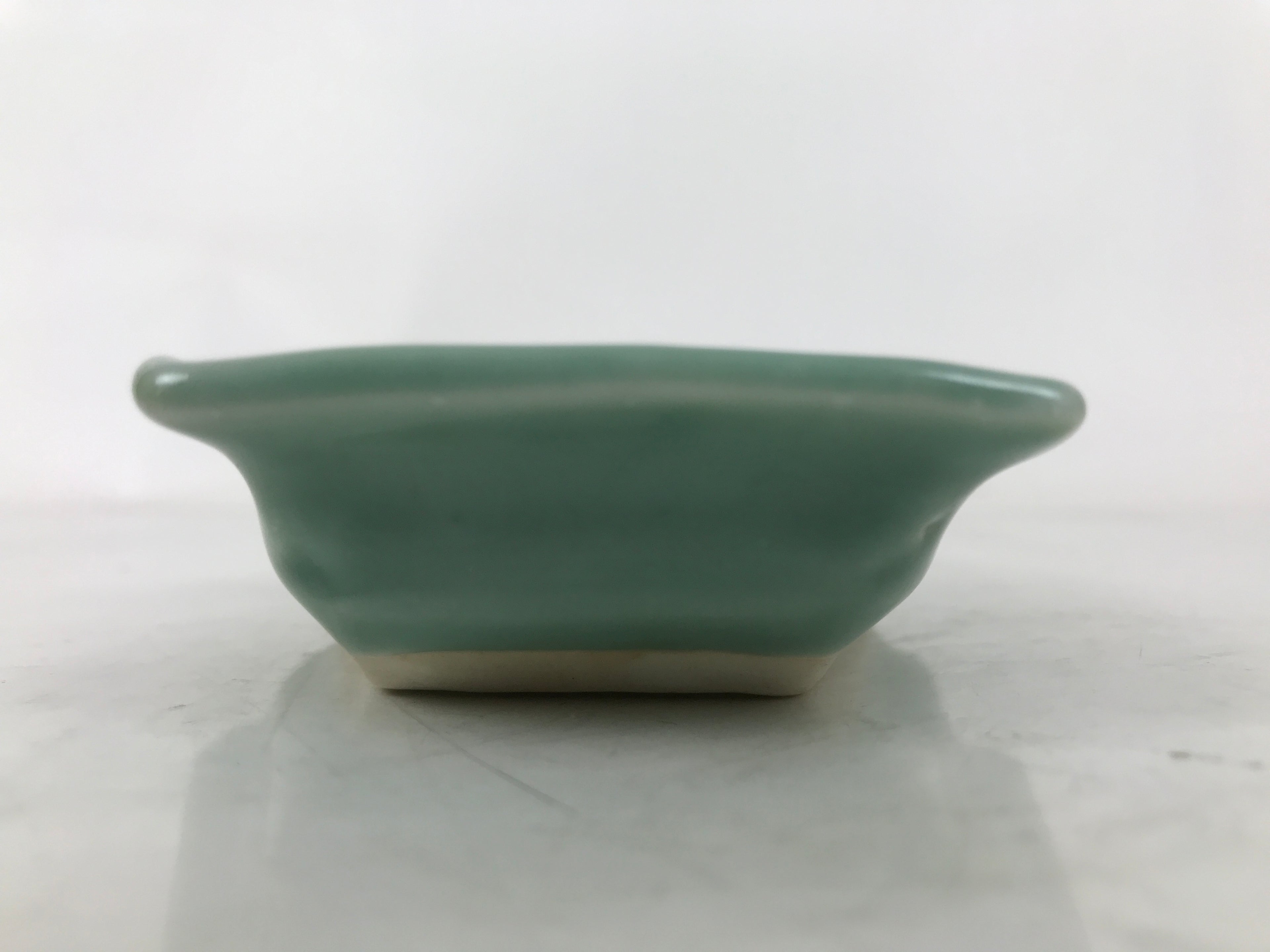 Antique Japanese Porcelain Small Plate Kozara Hexagon Celadon Sayagata Y322