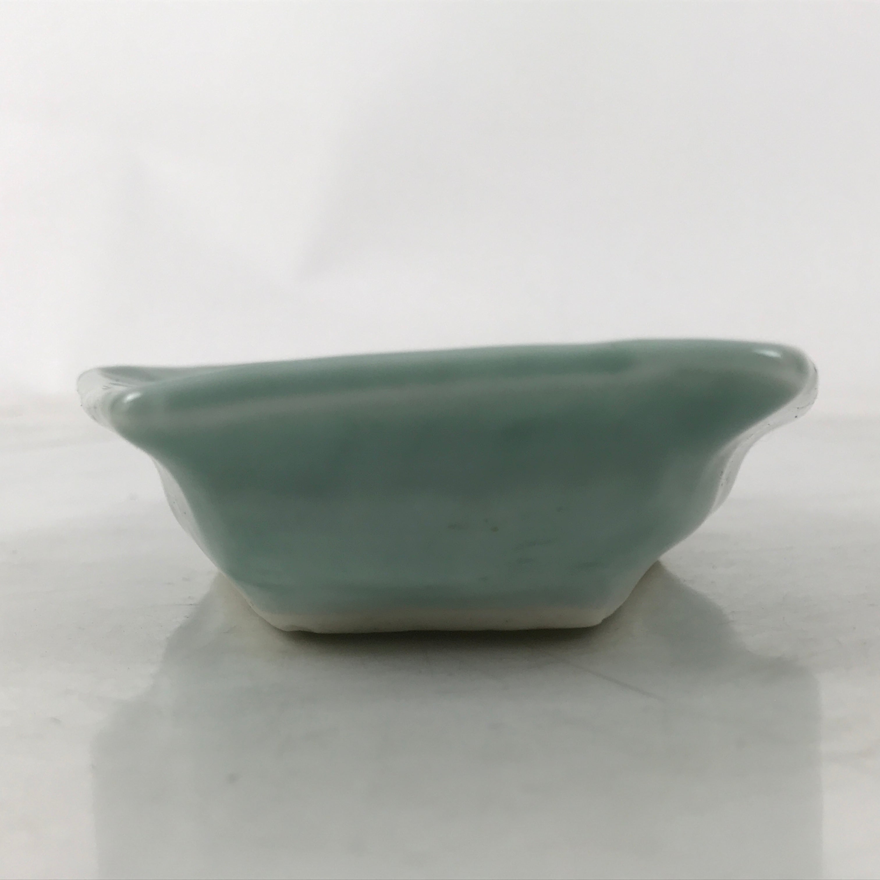 Antique Japanese Porcelain Small Plate Kozara Hexagon Celadon Sayagata Y323