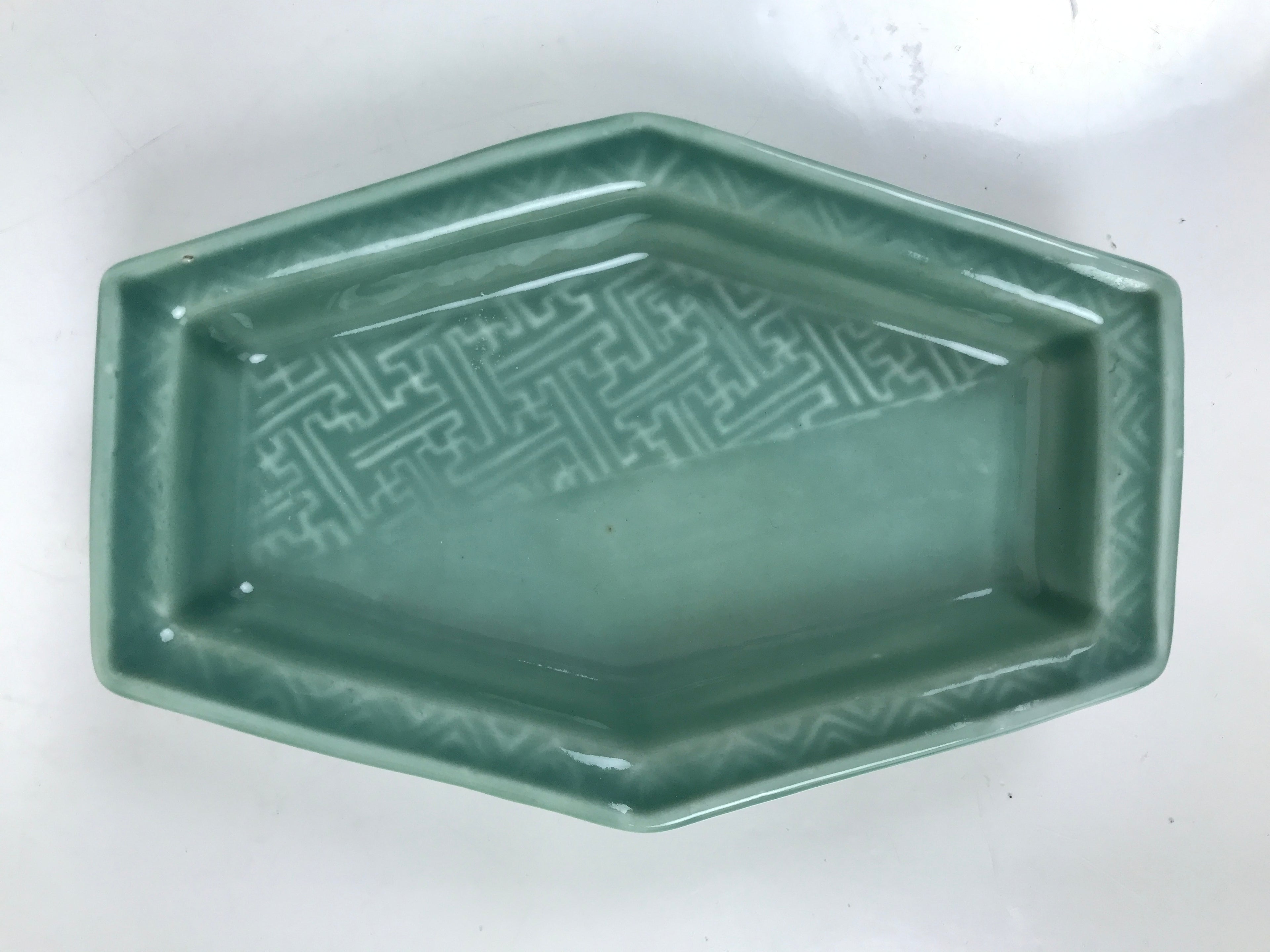 Antique Japanese Porcelain Small Plate Kozara Hexagon Celadon Sayagata Y328