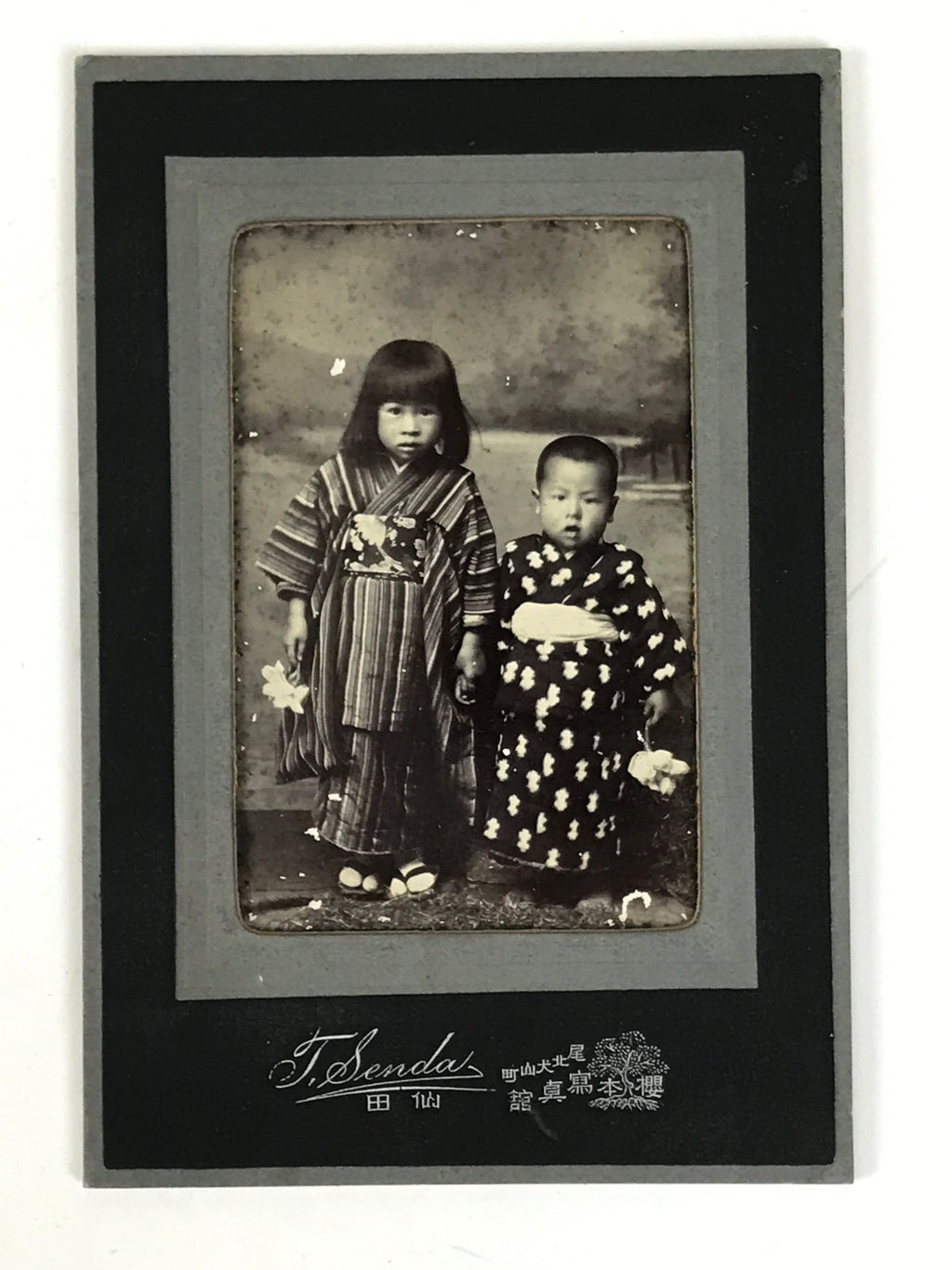 Antique Japanese Taisho Children Photograph Portrait Kimono Black White PH39