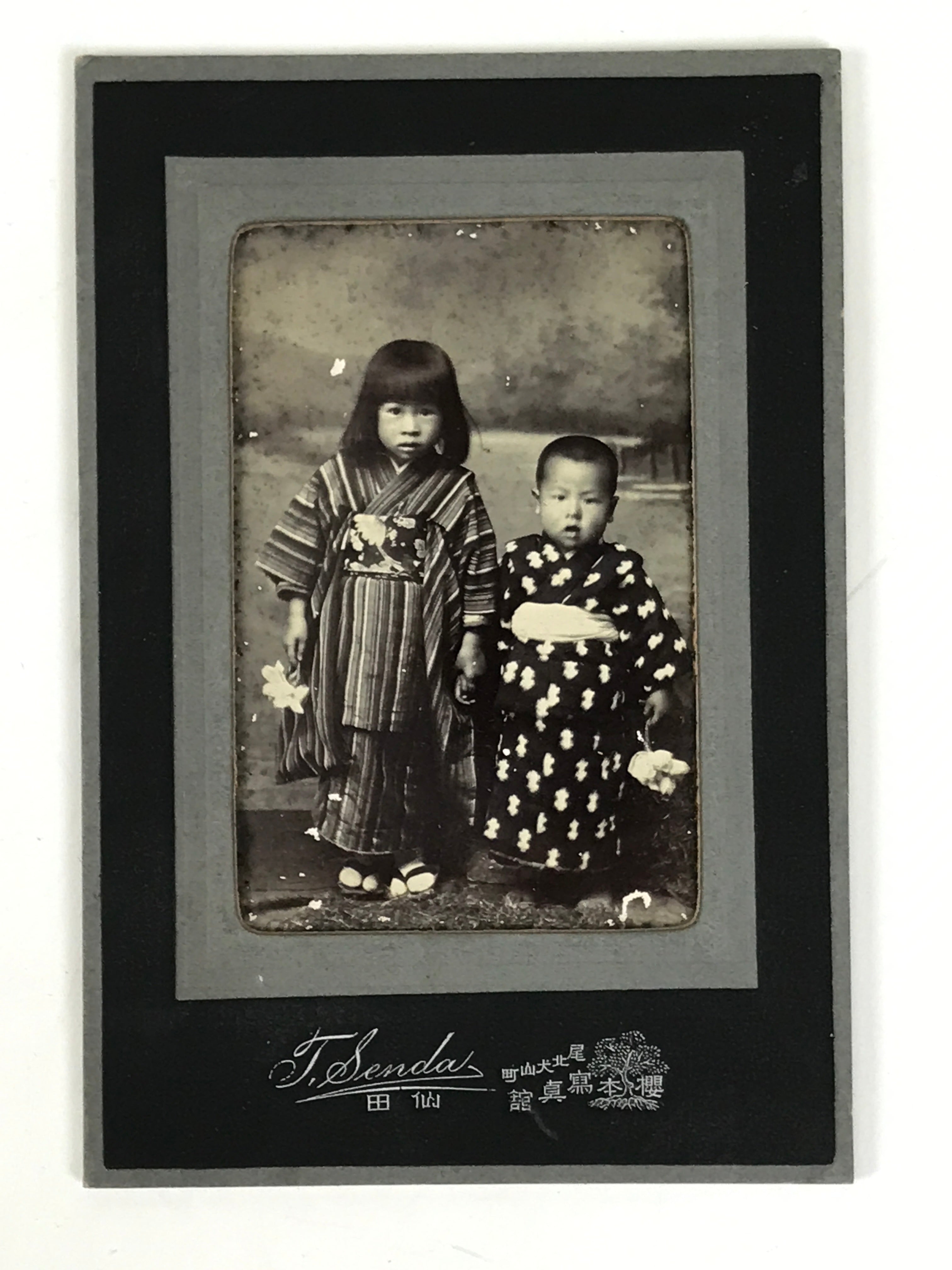 Antique Japanese Taisho Children Photograph Portrait Kimono Black White PH39