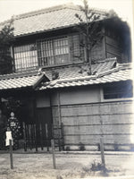 Antique Japanese Taisho Young Family Photograph Kimono House Black White PH17