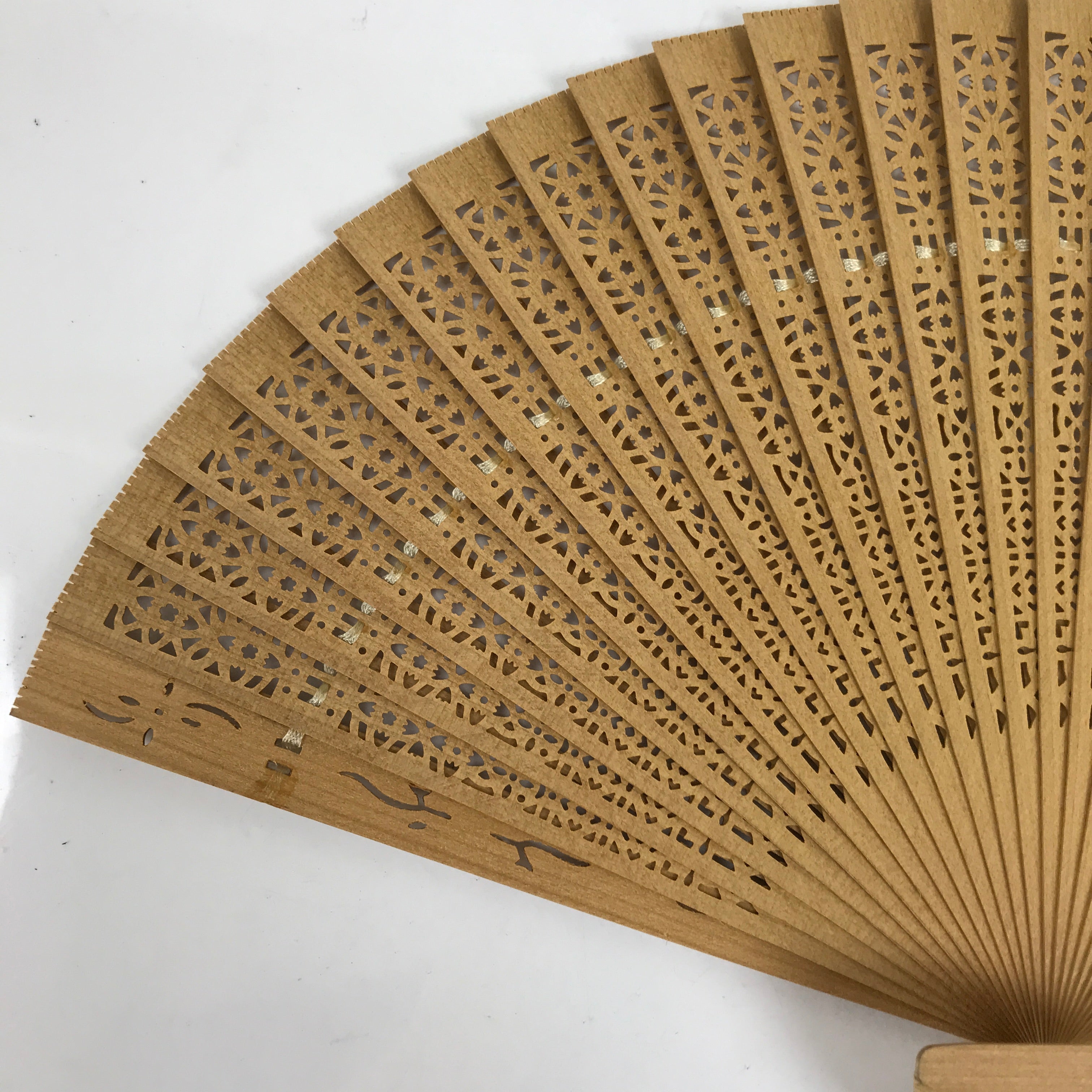 Chinese Carved Sandalwood Folding Fan Sensu Vtg Floral Cutout Beige Tassel 4D823