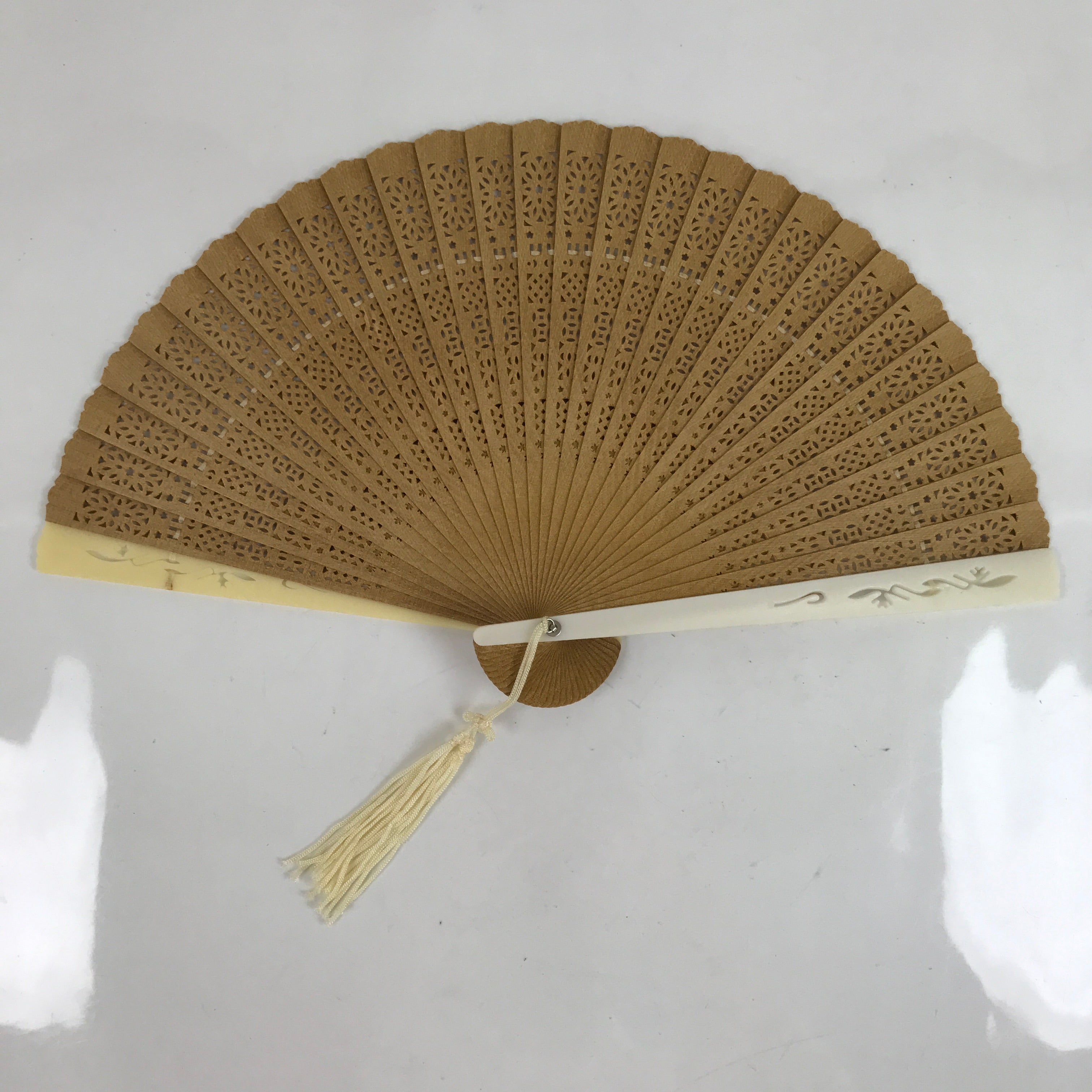 Chinese Carved Sandalwood Folding Fan Sensu Vtg Floral Cutout Beige Tassel 4D827