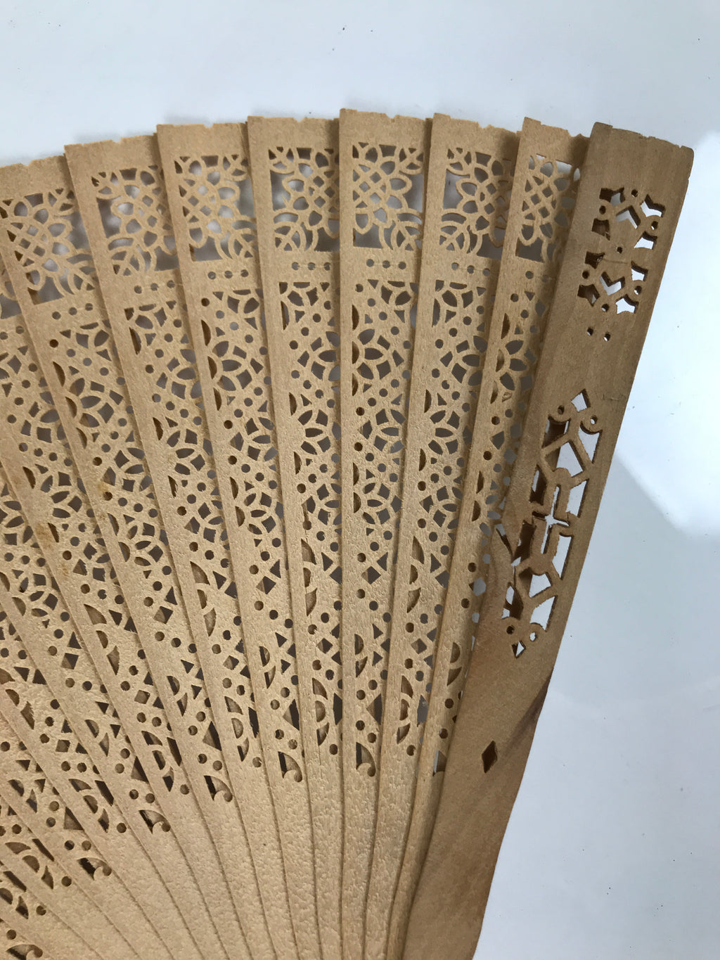 Chinese Carved Sandalwood Folding Fan Sensu Vtg Floral Cutout Pink Tassel 4D895