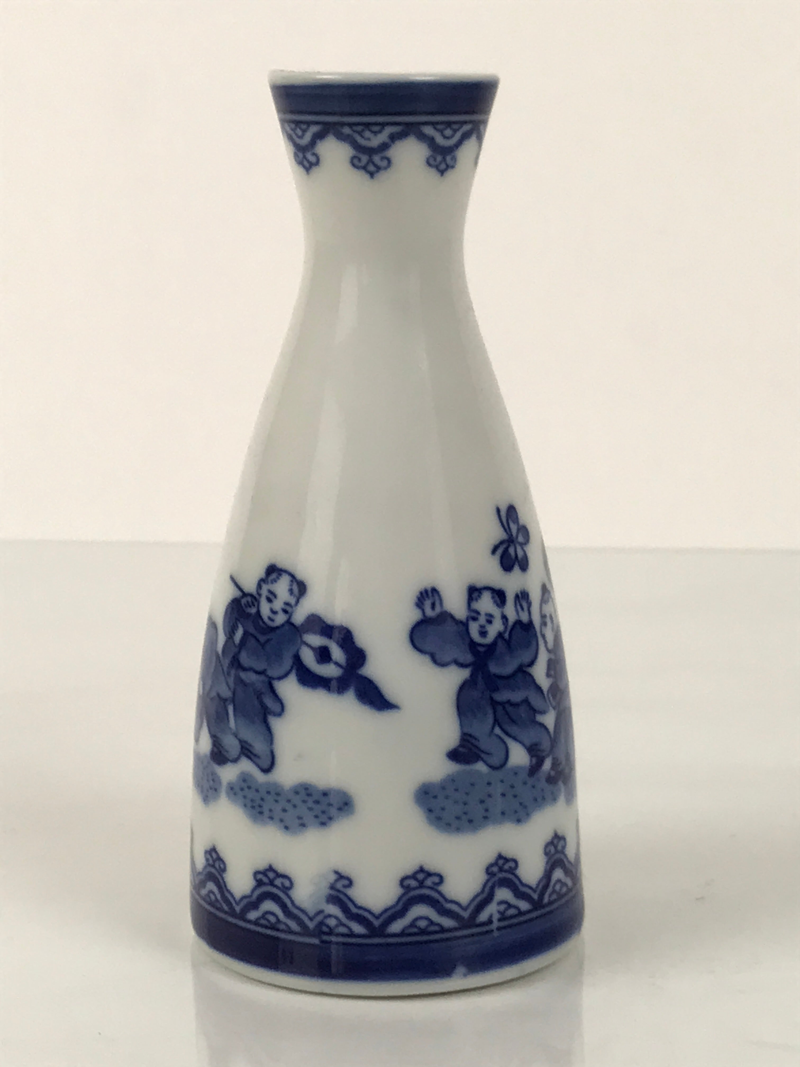 Chinese Porcelain Sake Bottle Tokkuri Vtg Karako Tang Children Blue White TS839