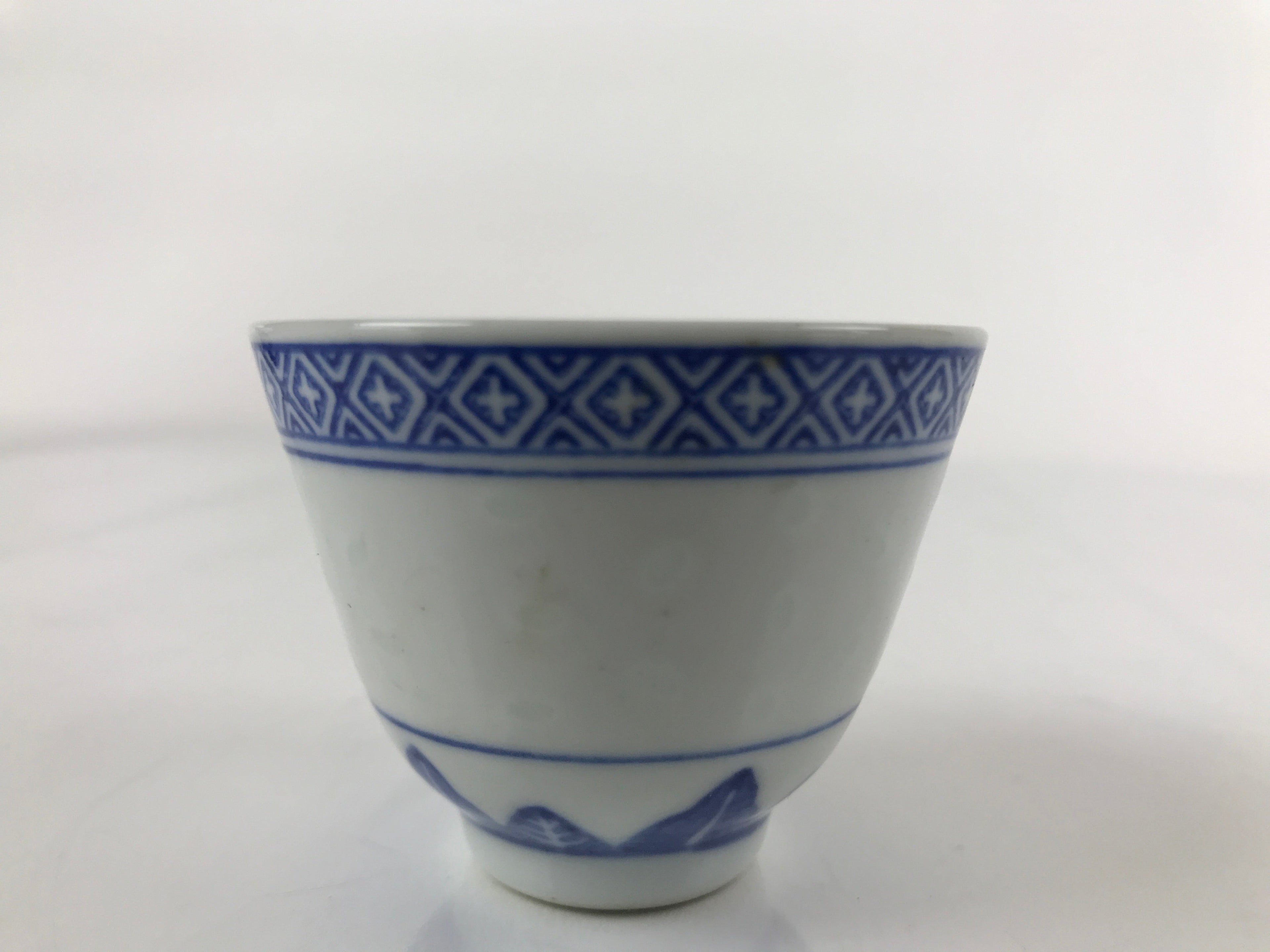 Chinese Translucent Porcelain Sake Cup Vtg Flower Petal Guinomi White Blue G189