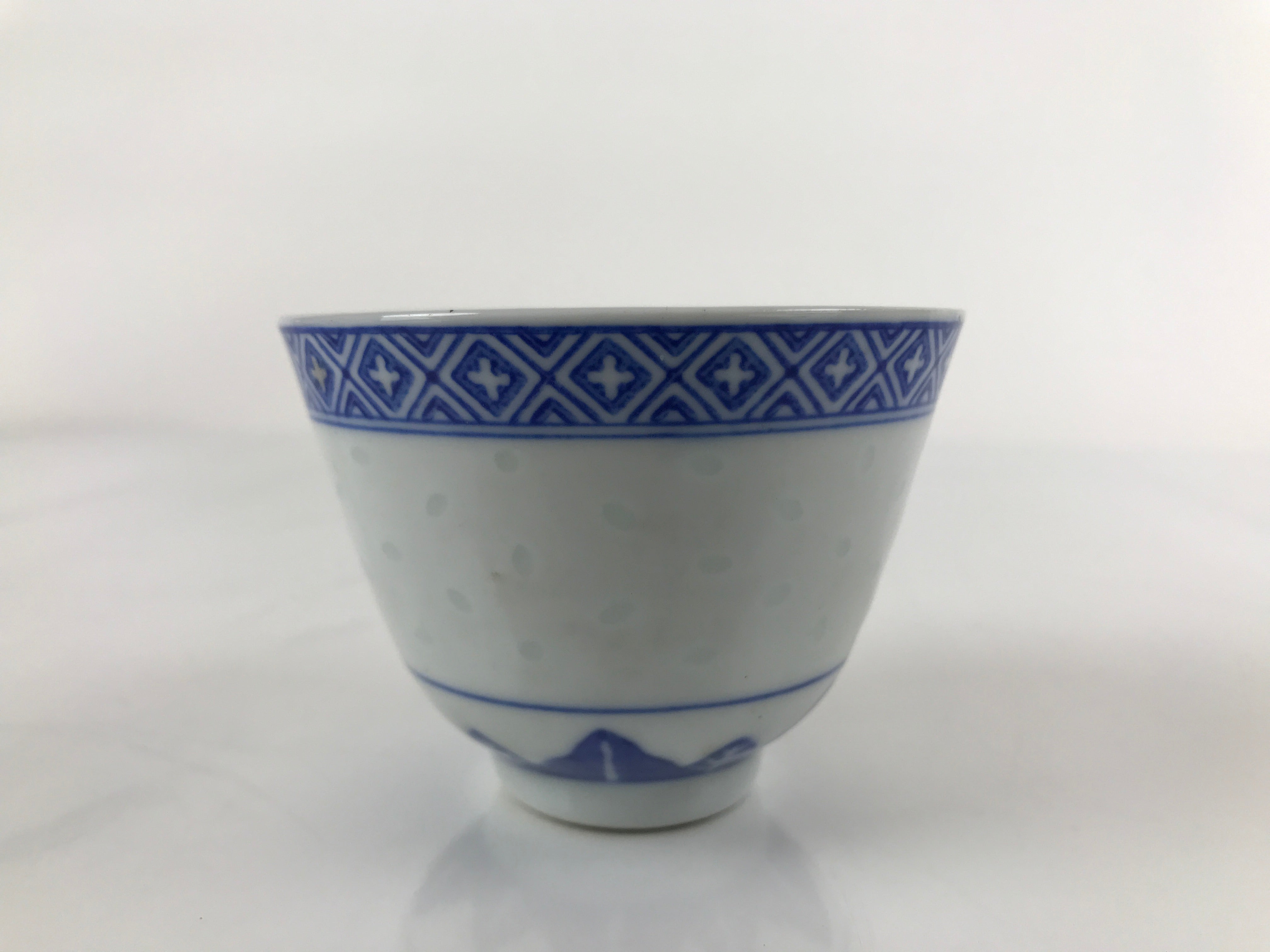 Chinese Translucent Porcelain Teacup Vtg Flower Petal Yunomi White Blue TC424