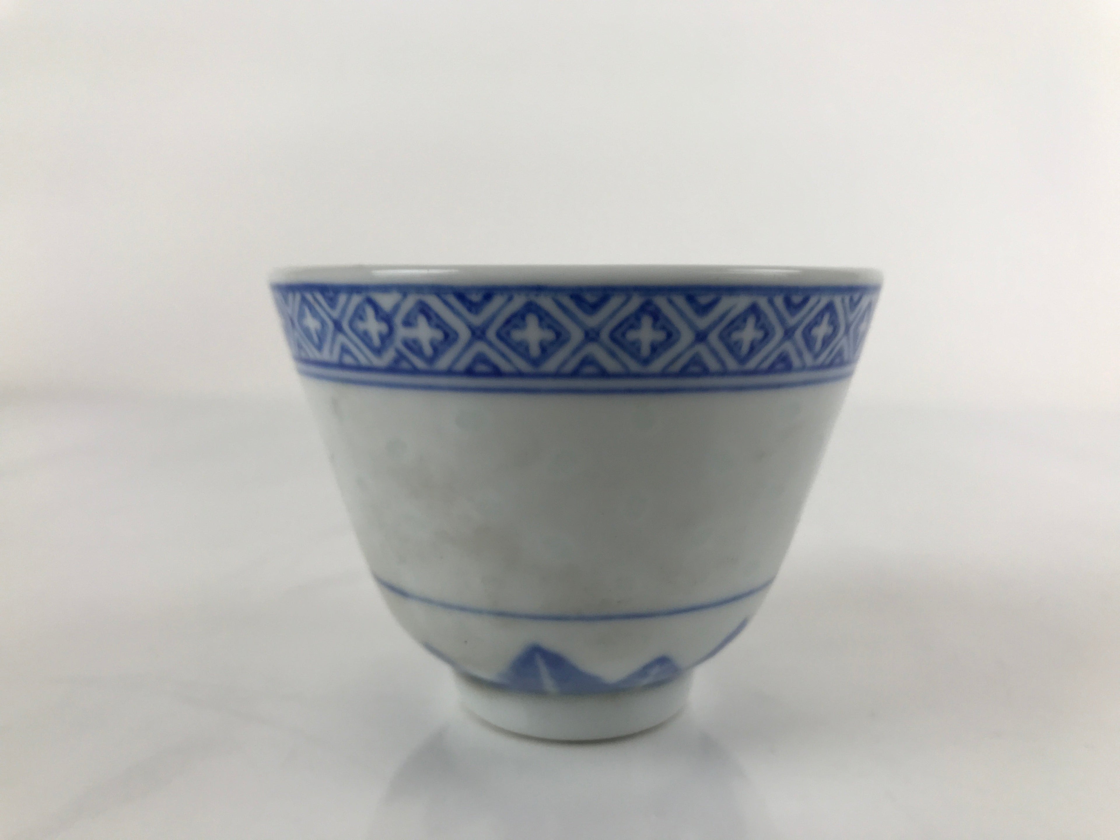 Chinese Translucent Porcelain Teacup Vtg Flower Petal Yunomi White Blue TC426