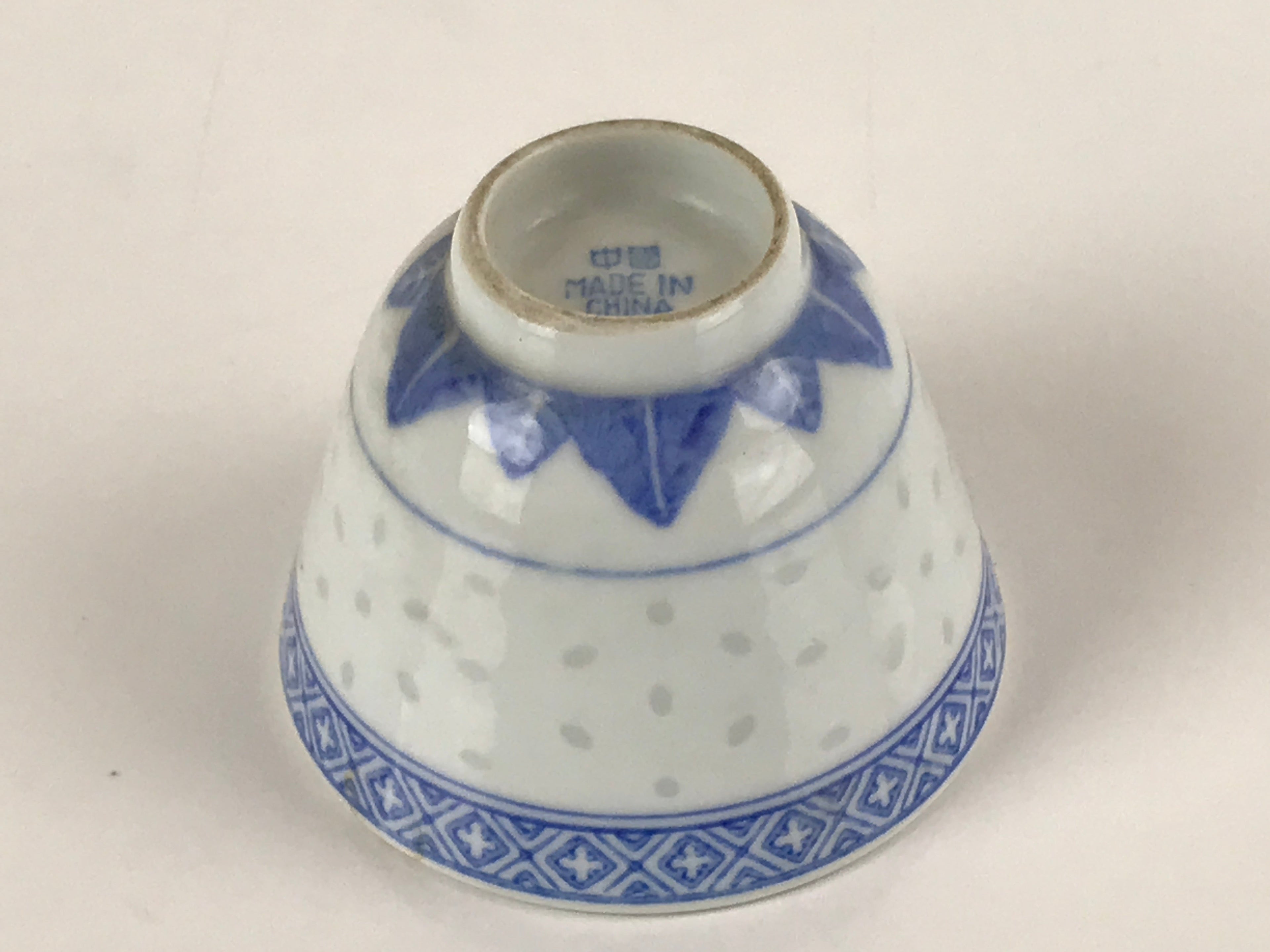 Chinese Translucent Porcelain Teacup Vtg Flower Petal Yunomi White Blue TC426