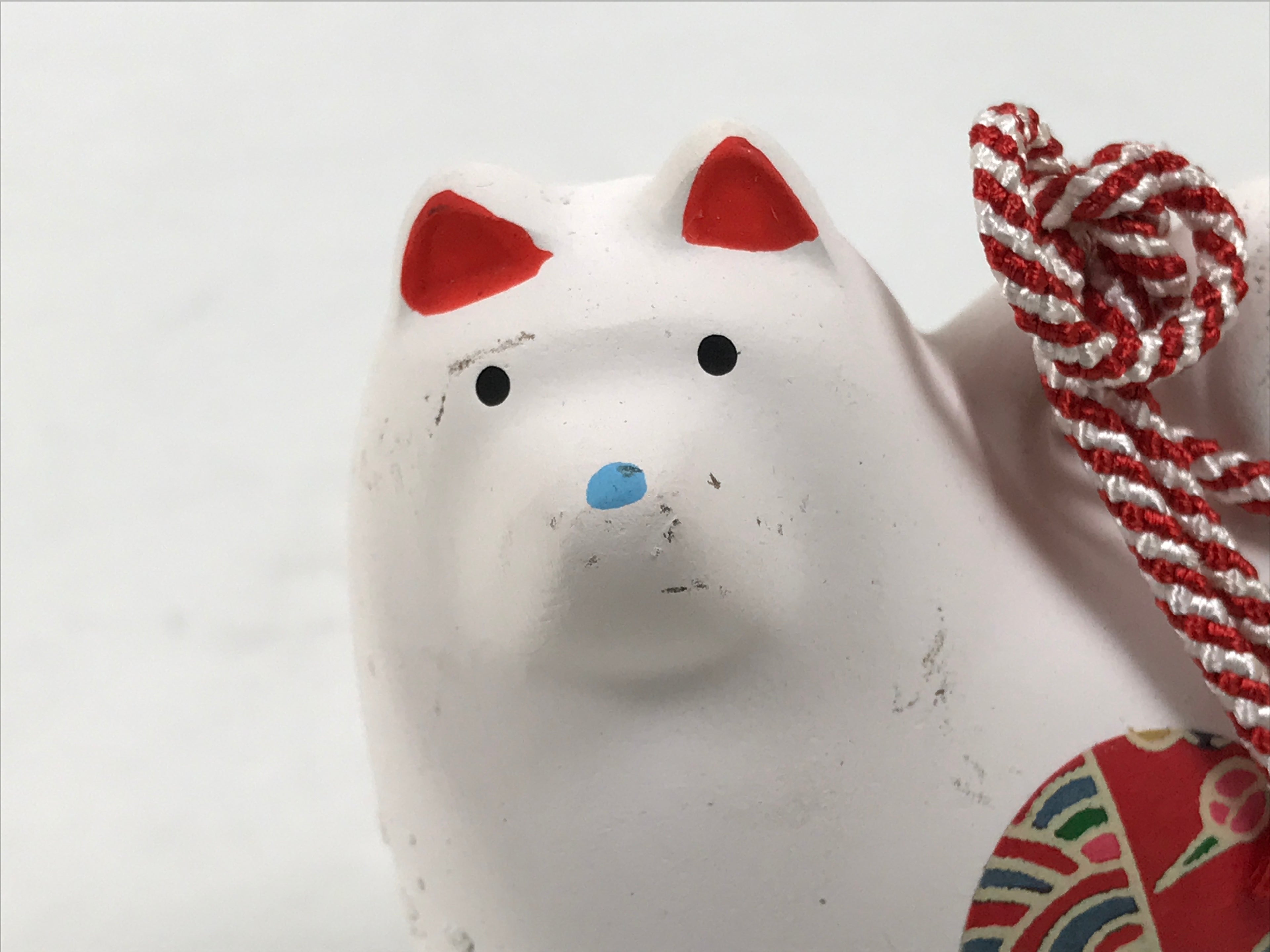 Japanese Clay Bell Dorei Dog Vtg Tsuchi-Suzu Zodiac Animal White Red DR692-AD - Dorei-chidorivintage.com