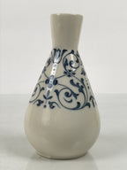 Japanese Porcelain Sake Bottle Tokkuri Vtg Tachikichi White Blue Arabesque TS934-KT - Sake Bottle-chidorivintage.com