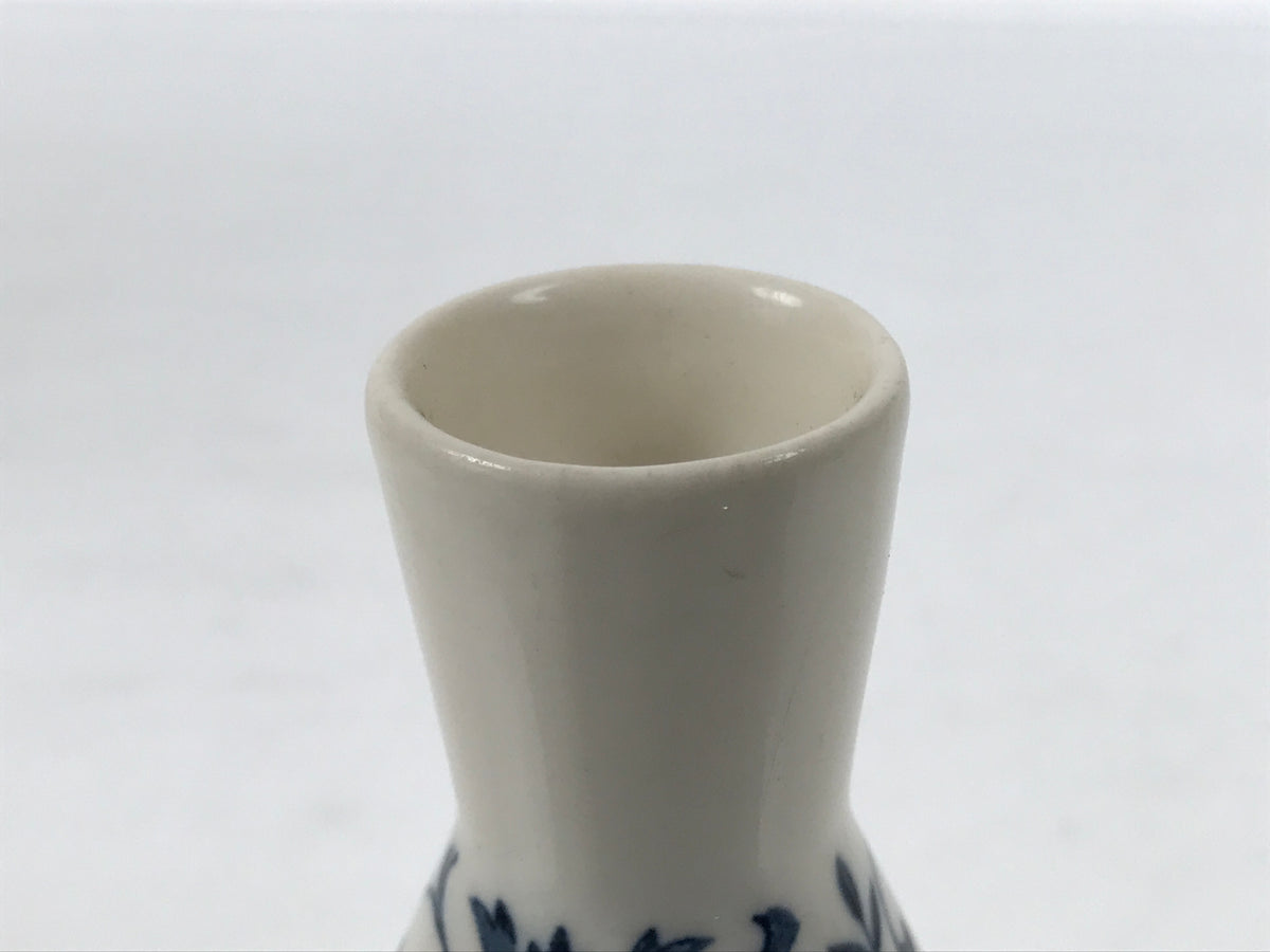 Japanese Porcelain Sake Bottle Tokkuri Vtg Tachikichi White Blue Arabesque TS934-KT - Sake Bottle-chidorivintage.com